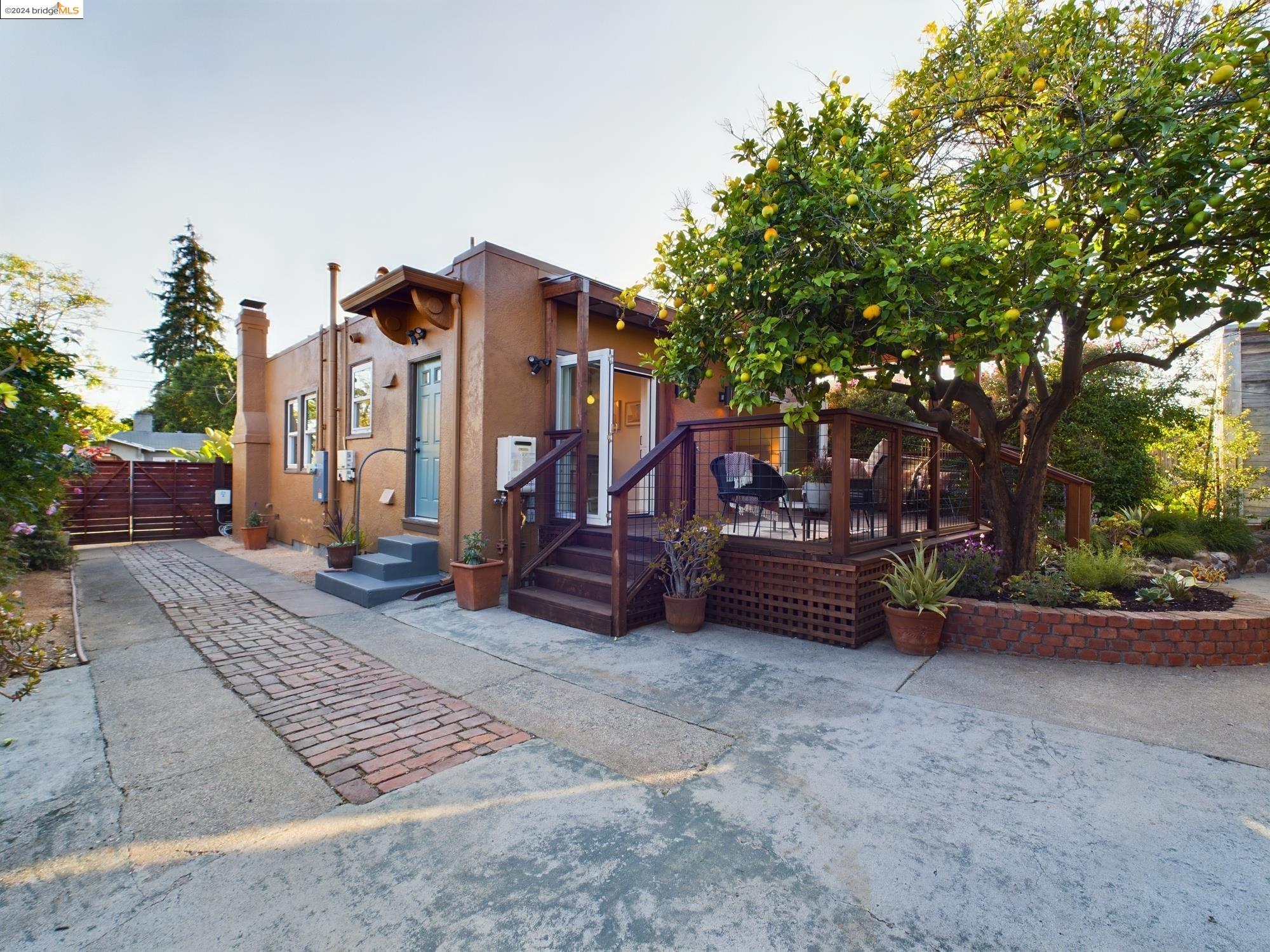 3018 Madeline Street