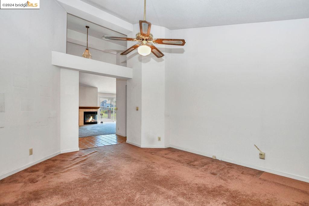 2231 Colonial Ct