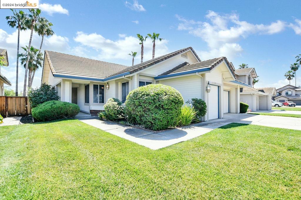 2231 Colonial Ct