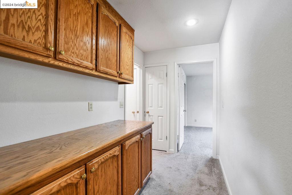 2231 Colonial Ct
