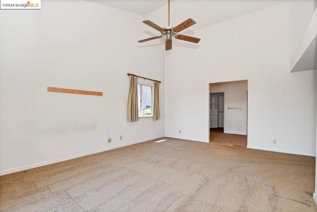 2231 Colonial Ct