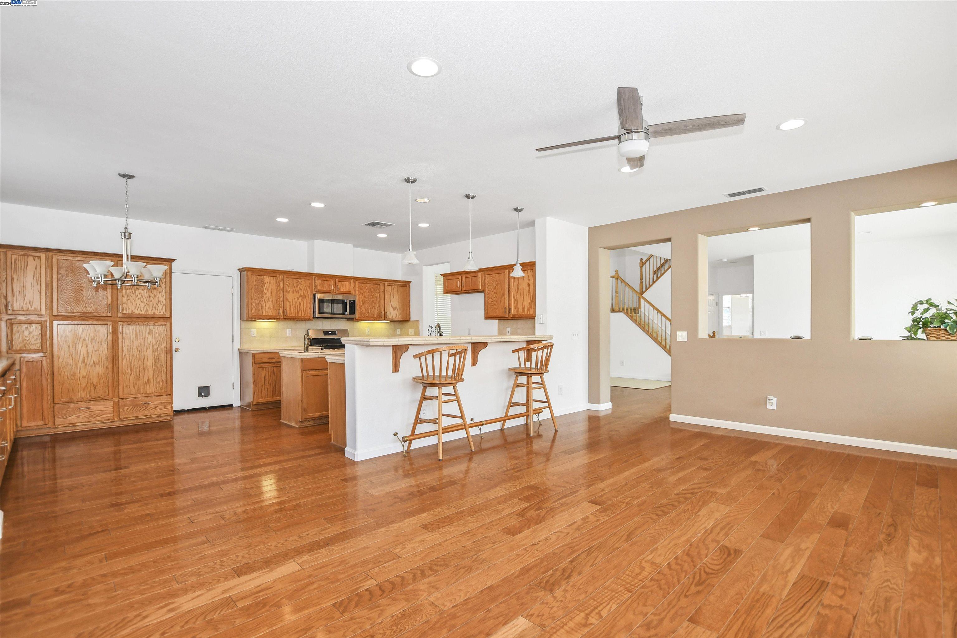 3931 Granite Falls Dr