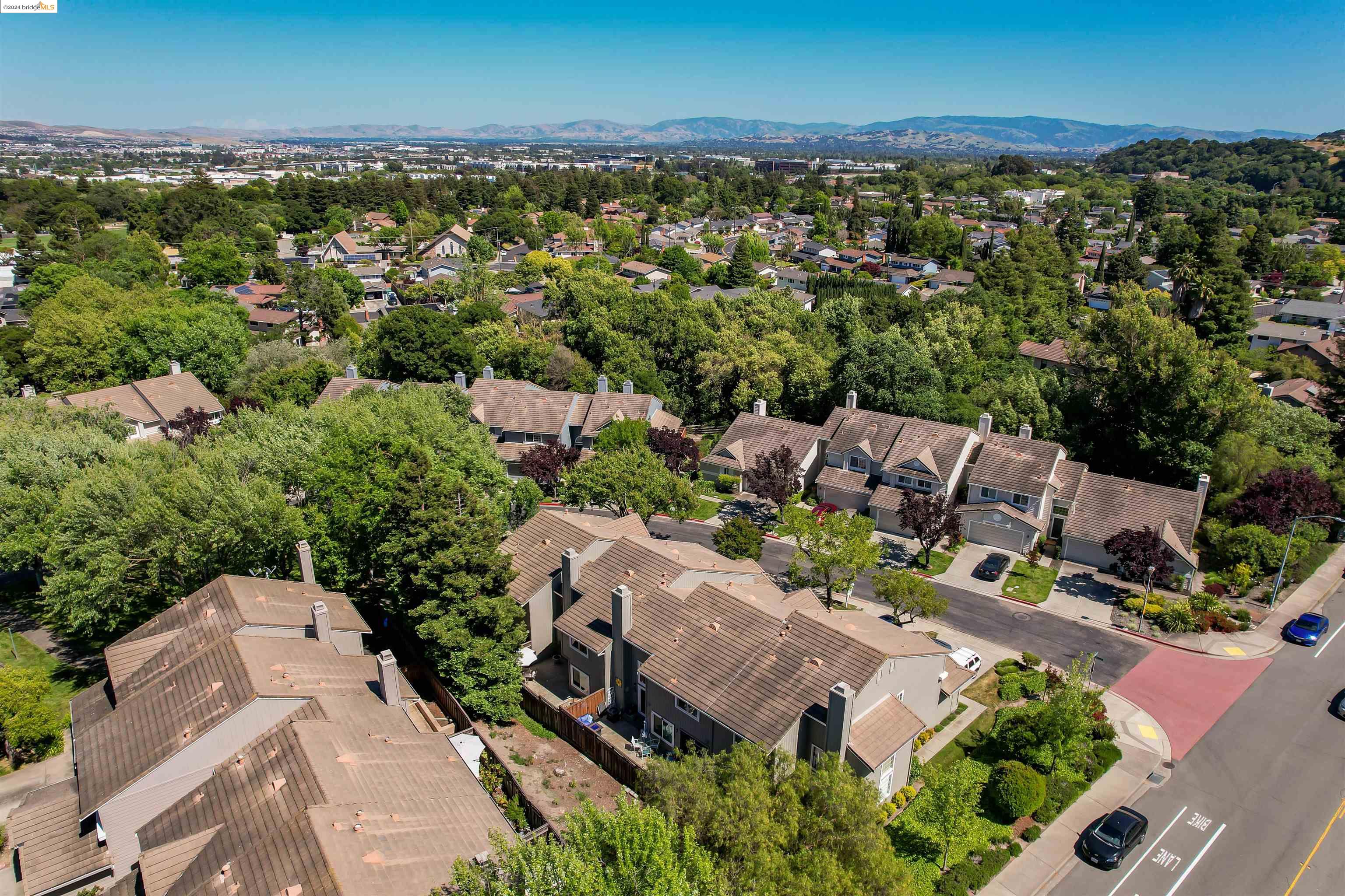 7408 Rolling Hills Cir
