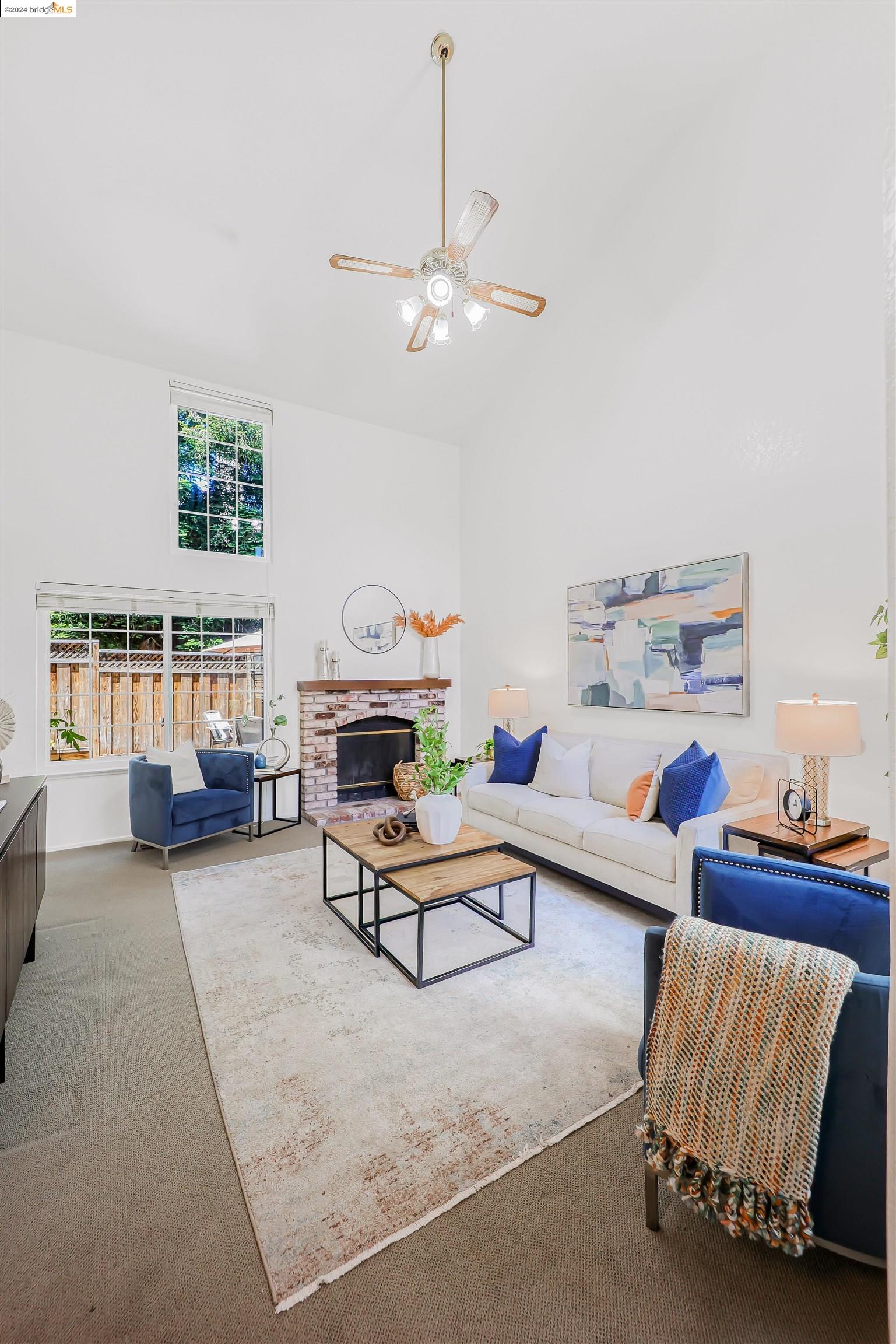 7408 Rolling Hills Cir