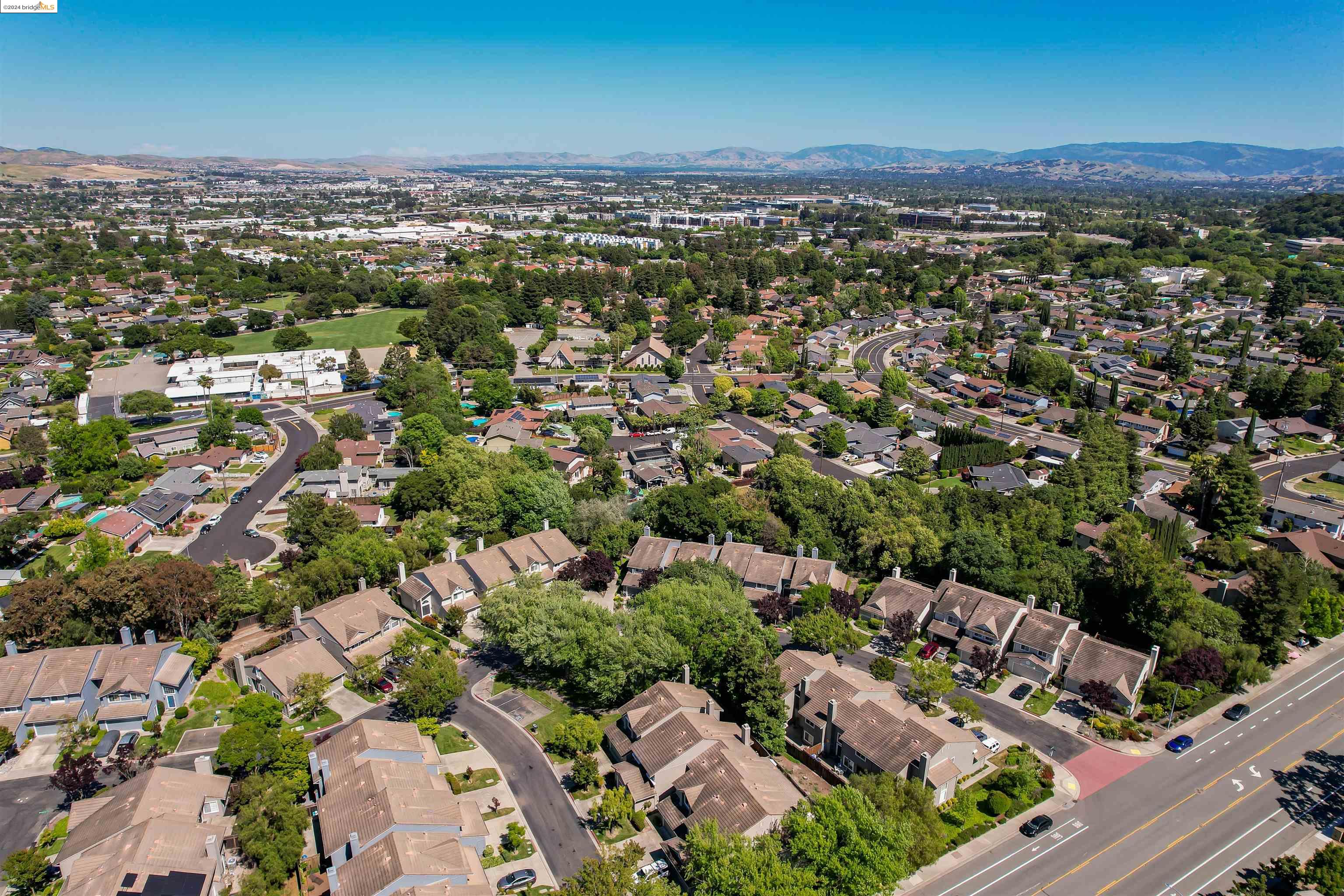 7408 Rolling Hills Cir