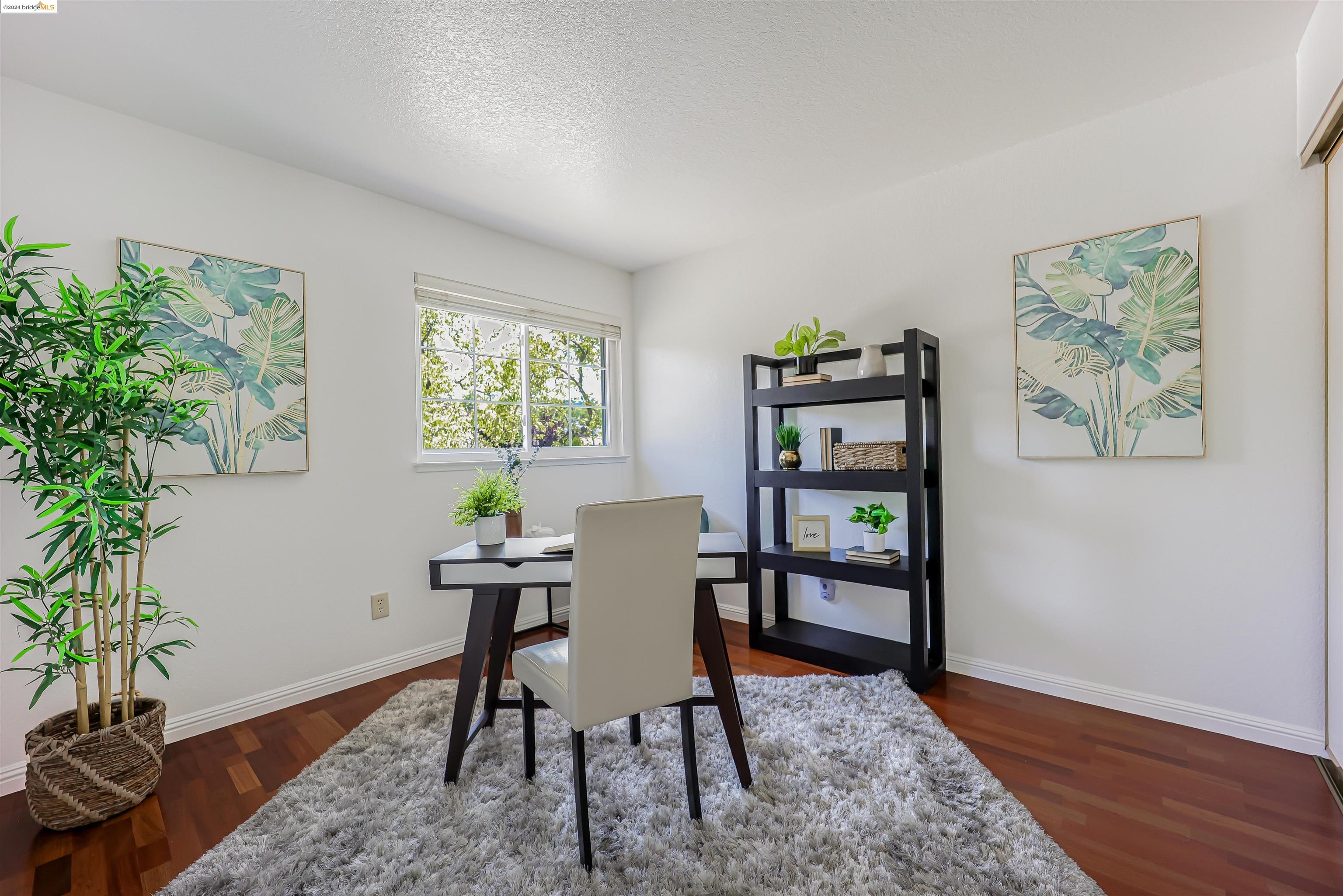 7408 Rolling Hills Cir