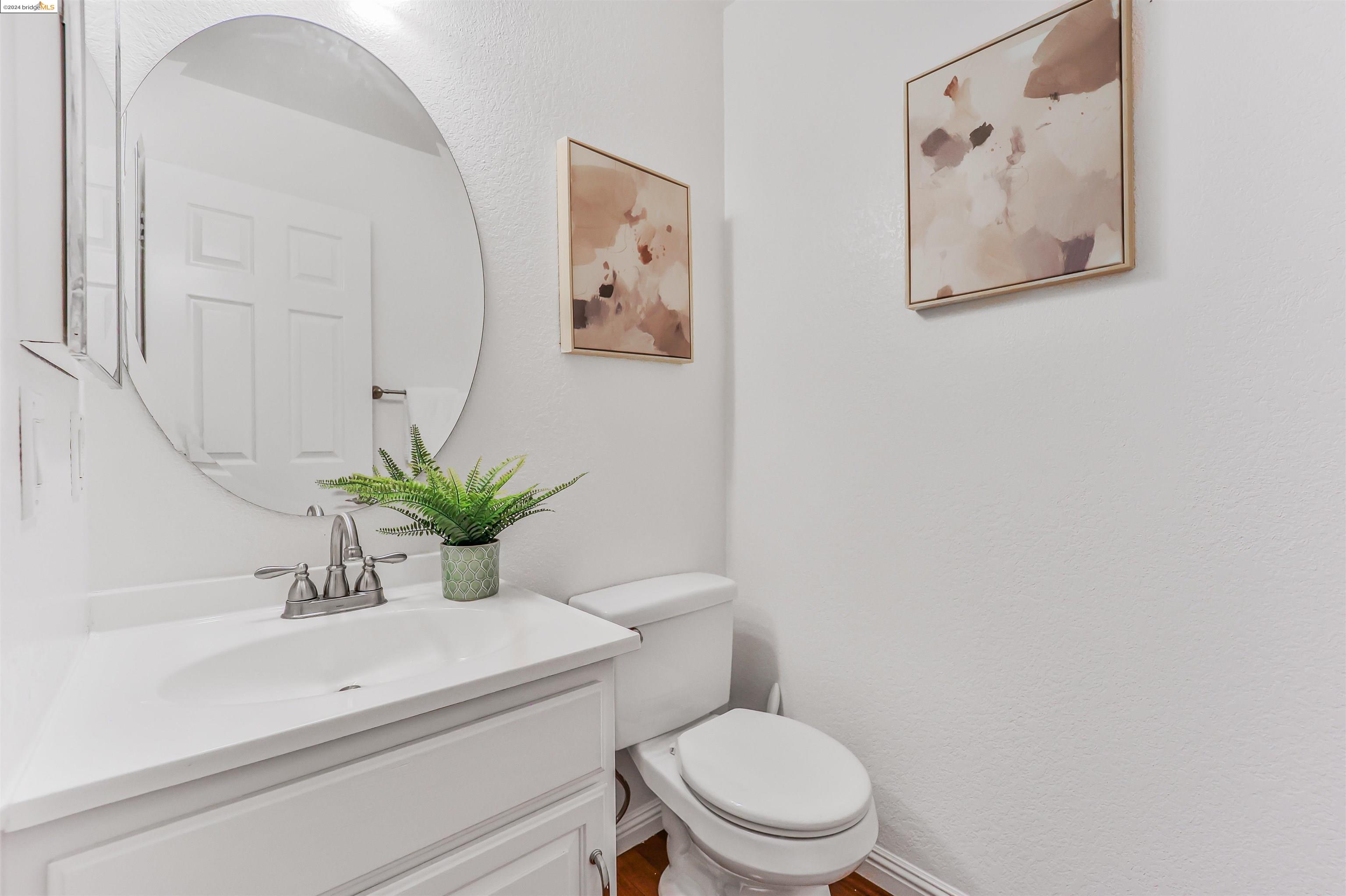 7408 Rolling Hills Cir
