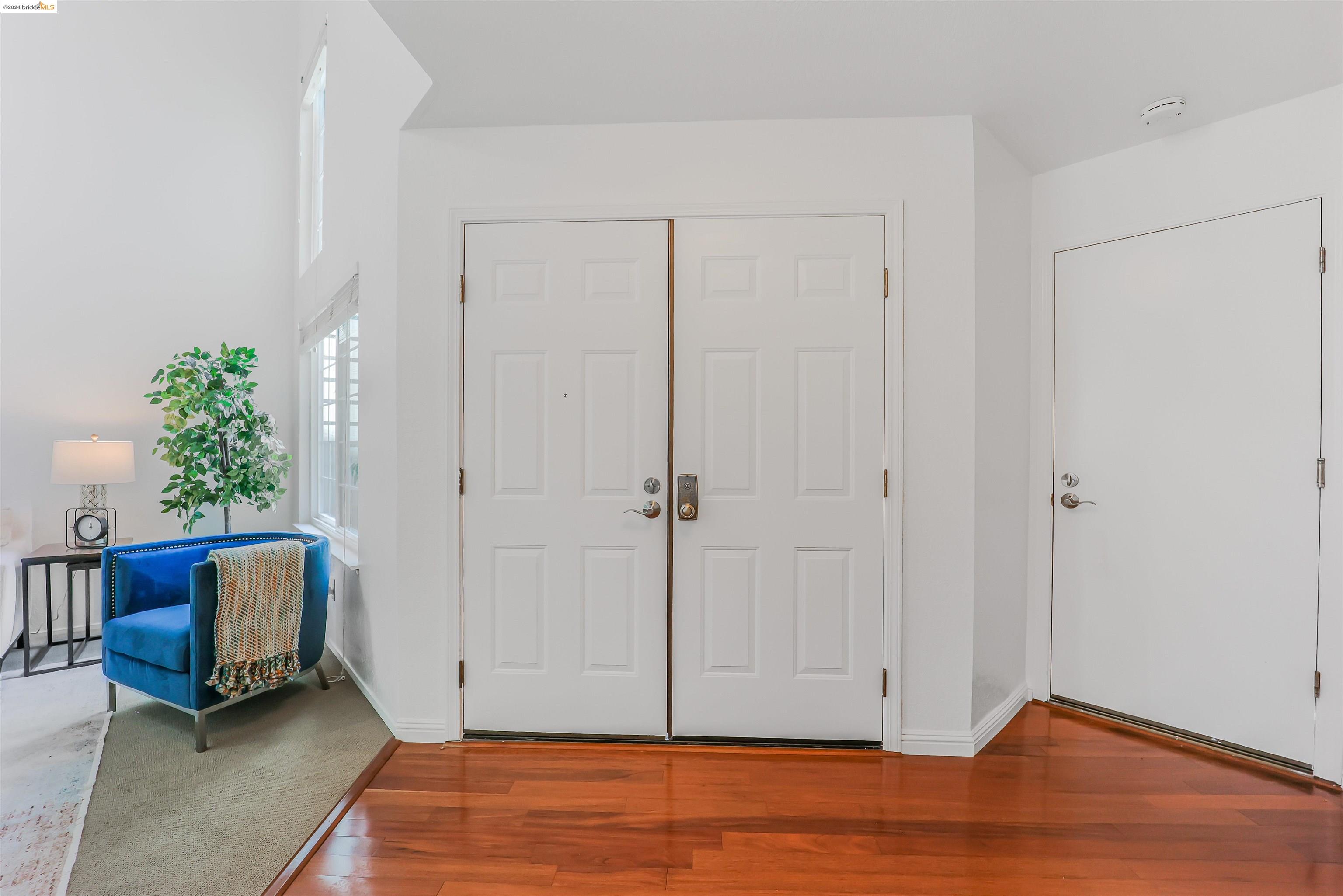 7408 Rolling Hills Cir