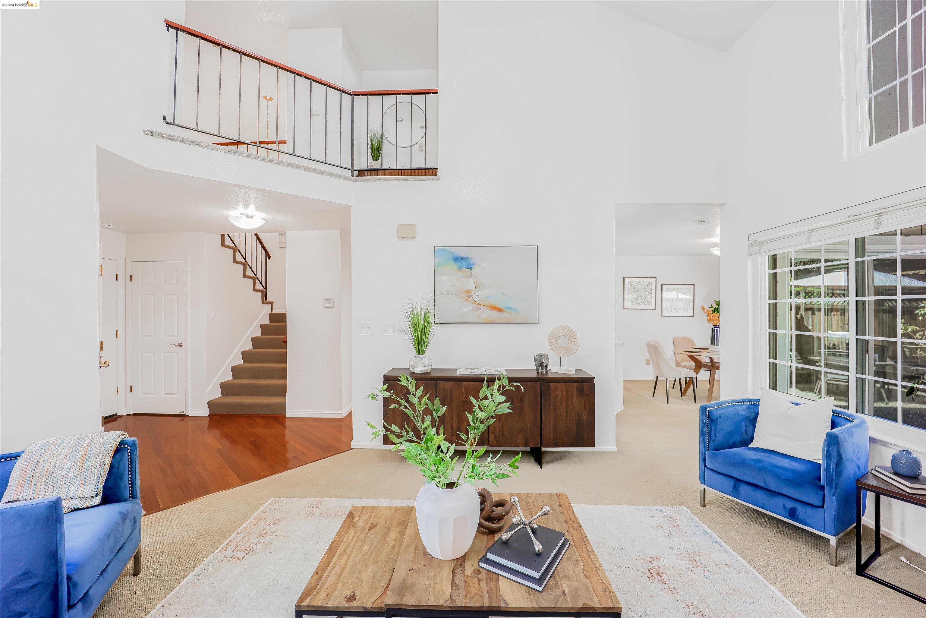 7408 Rolling Hills Cir