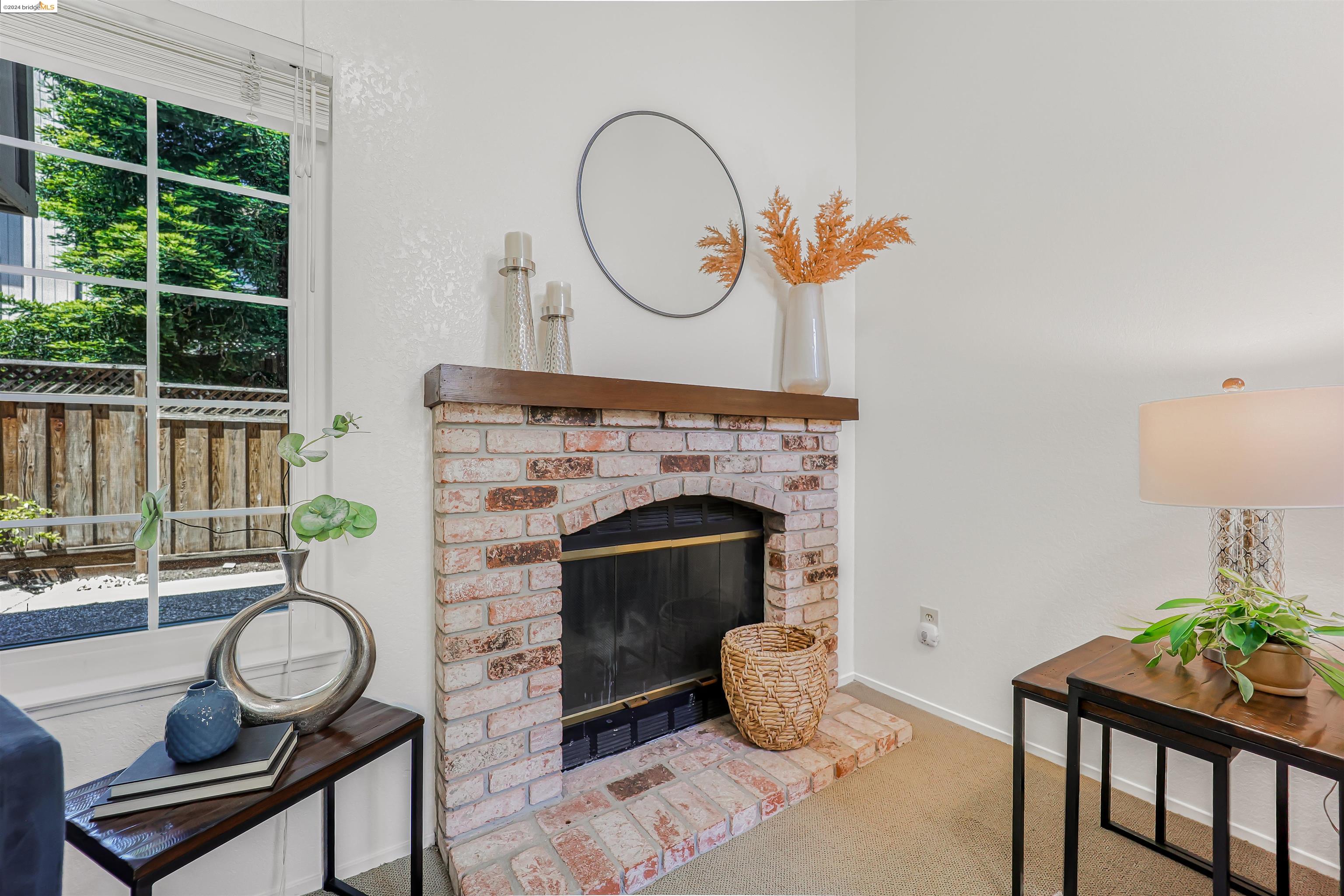 7408 Rolling Hills Cir