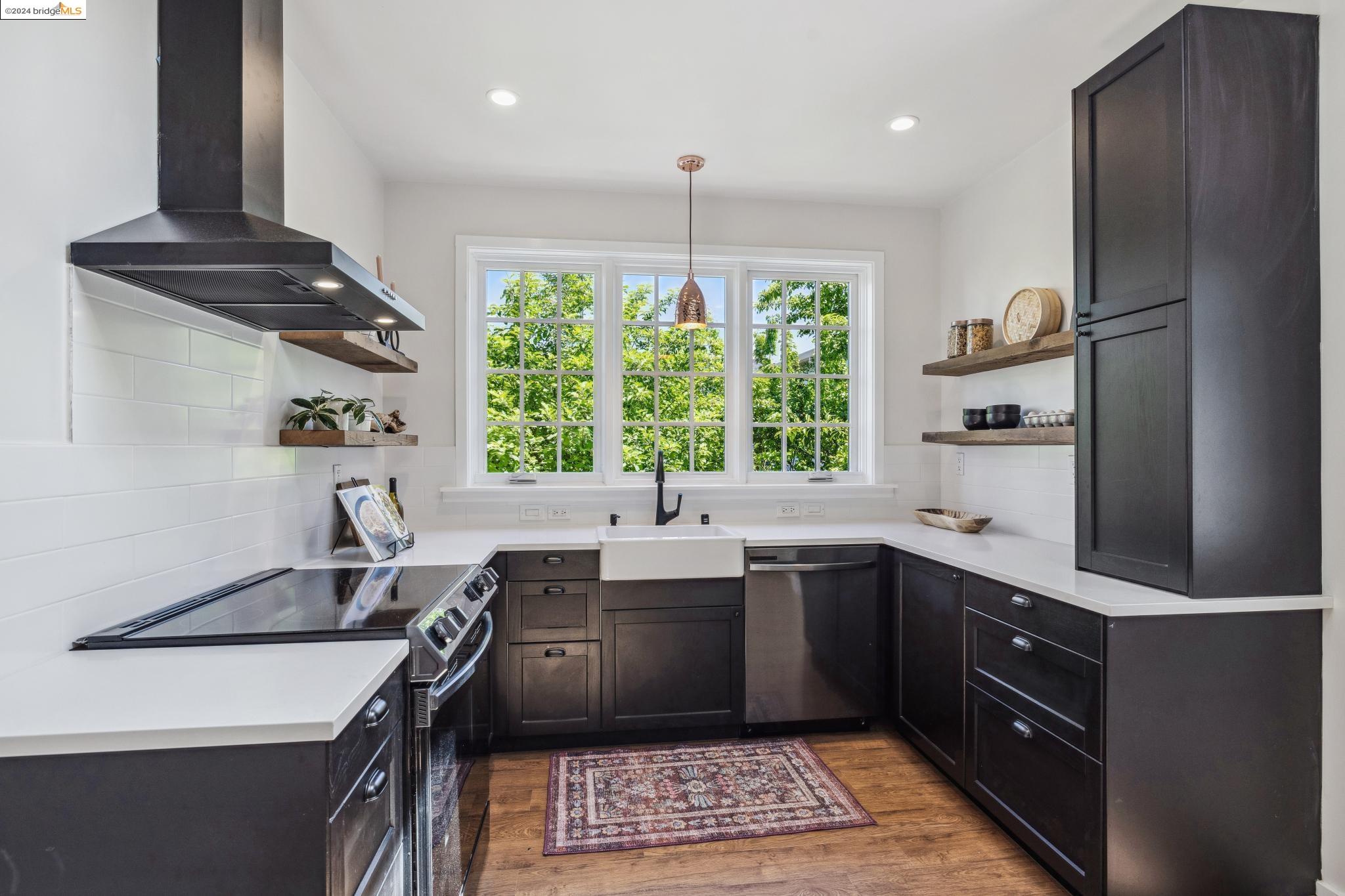 6 F St