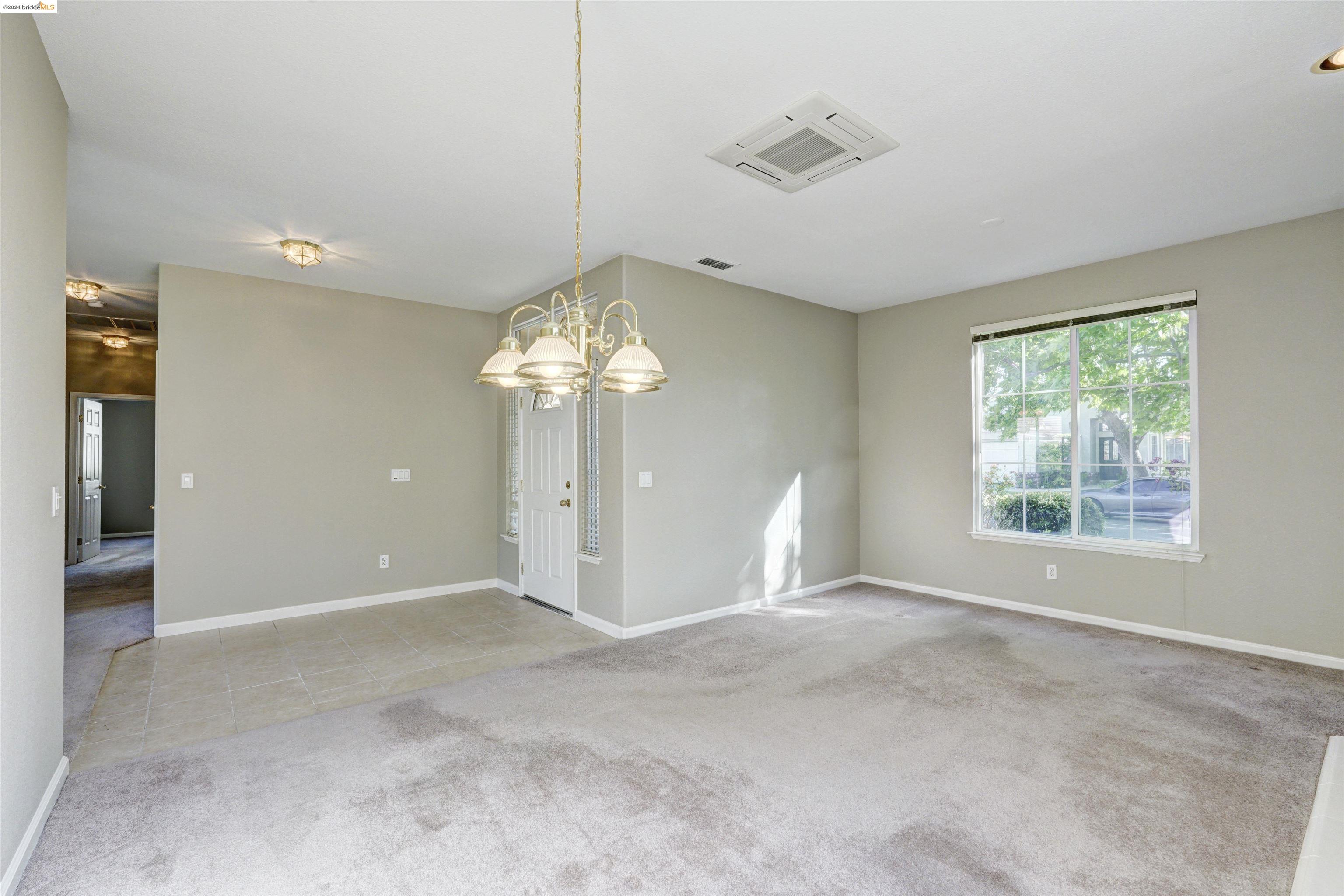 670 Turnberry Ter