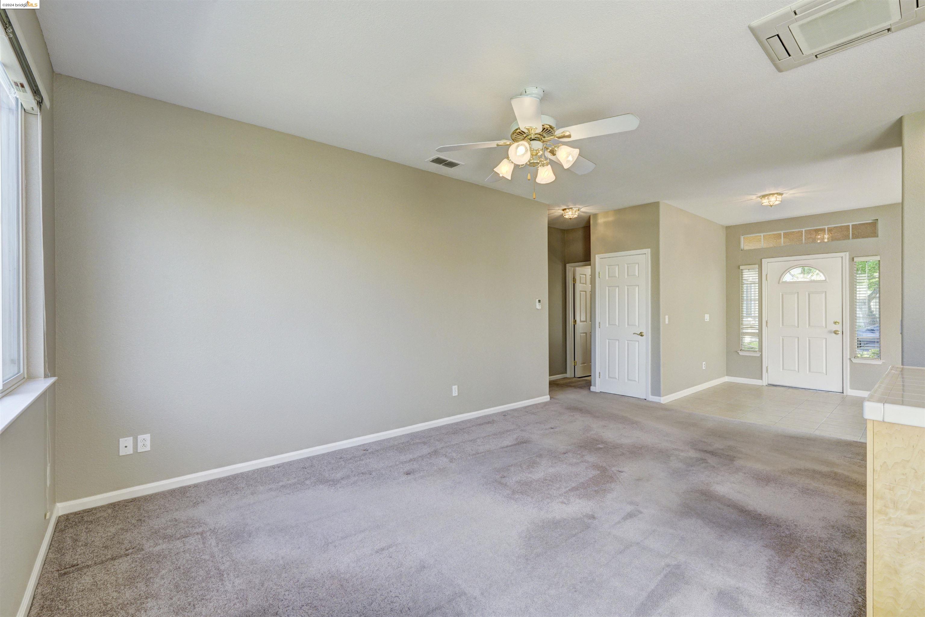 670 Turnberry Ter