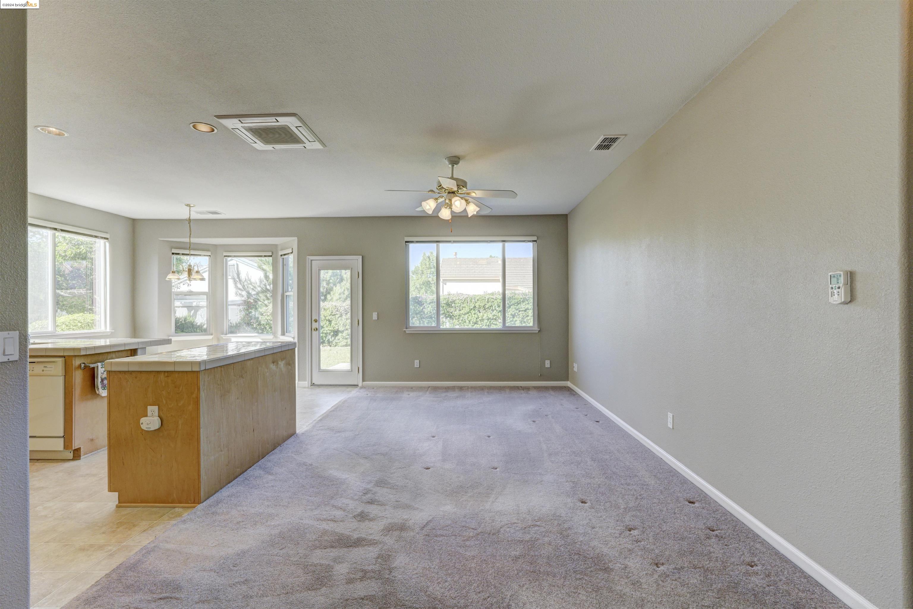 670 Turnberry Ter