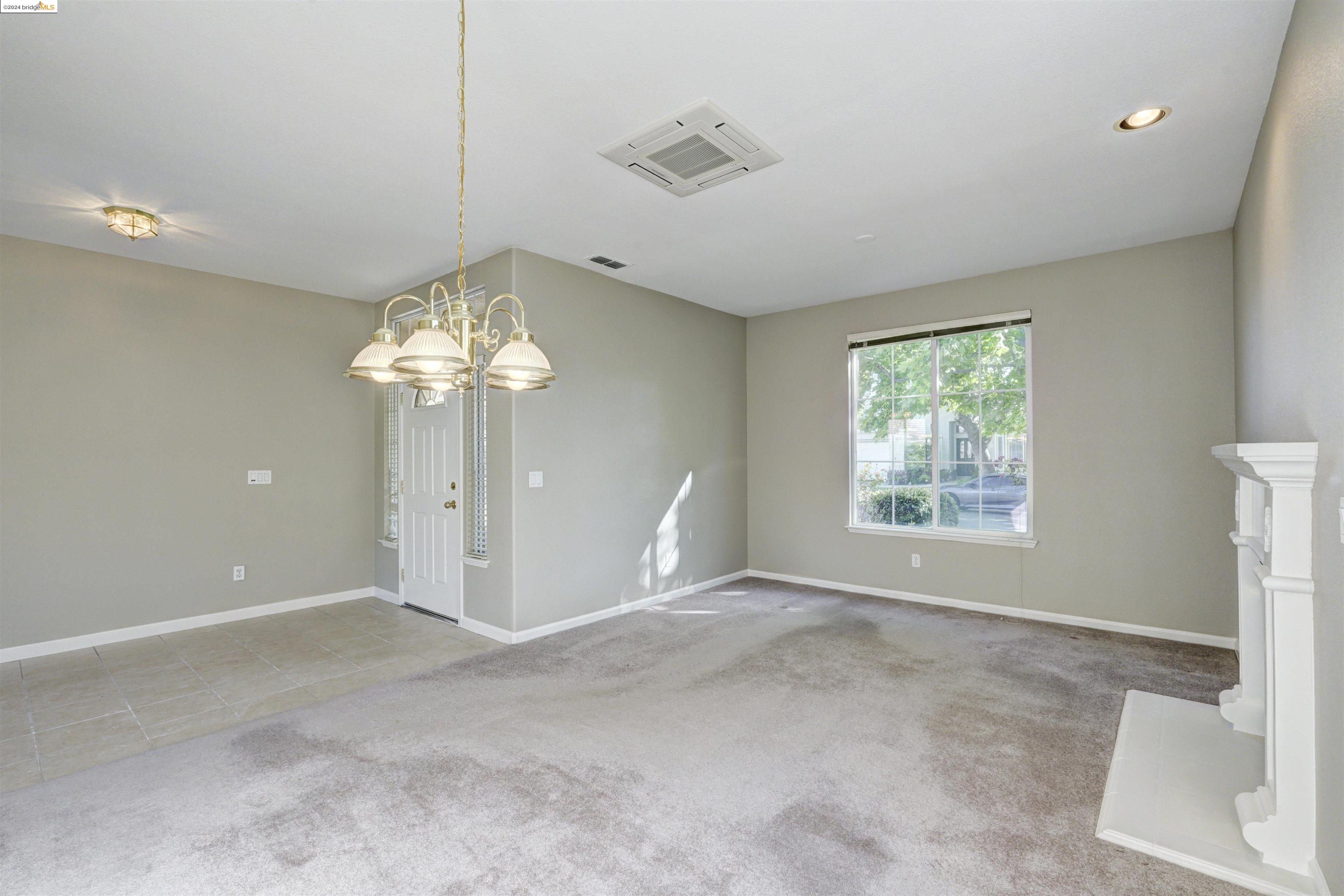 670 Turnberry Ter