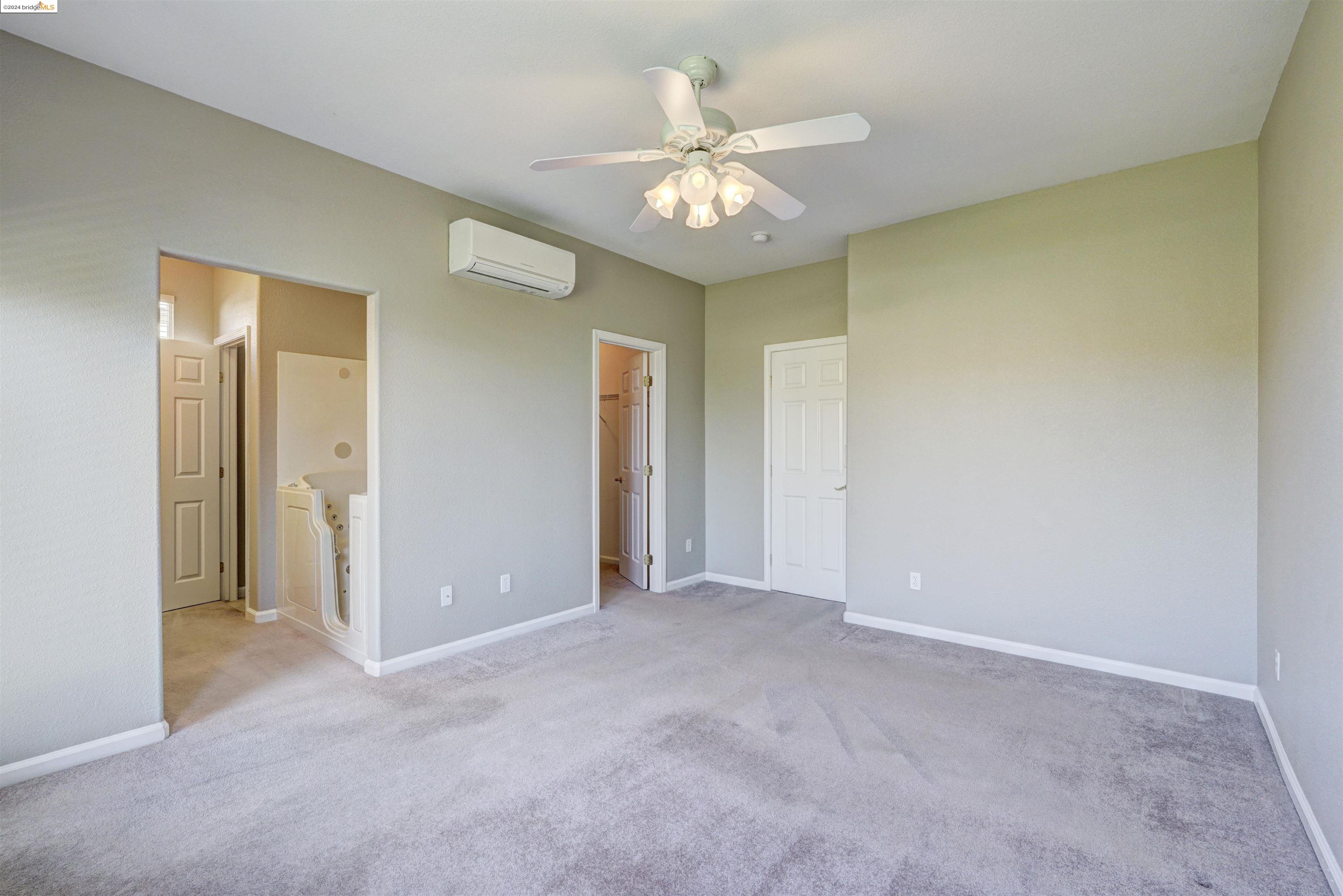 670 Turnberry Ter