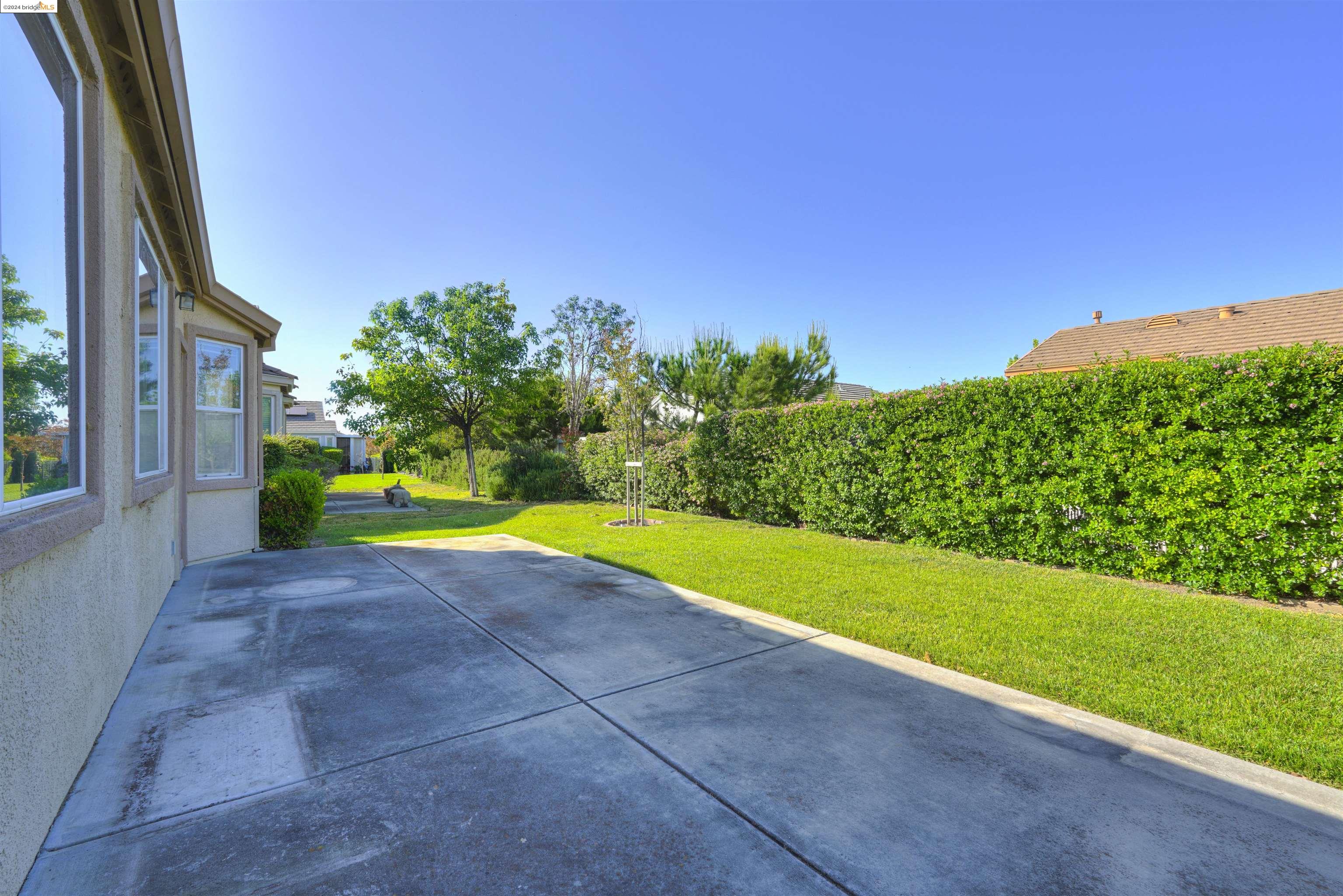 670 Turnberry Ter