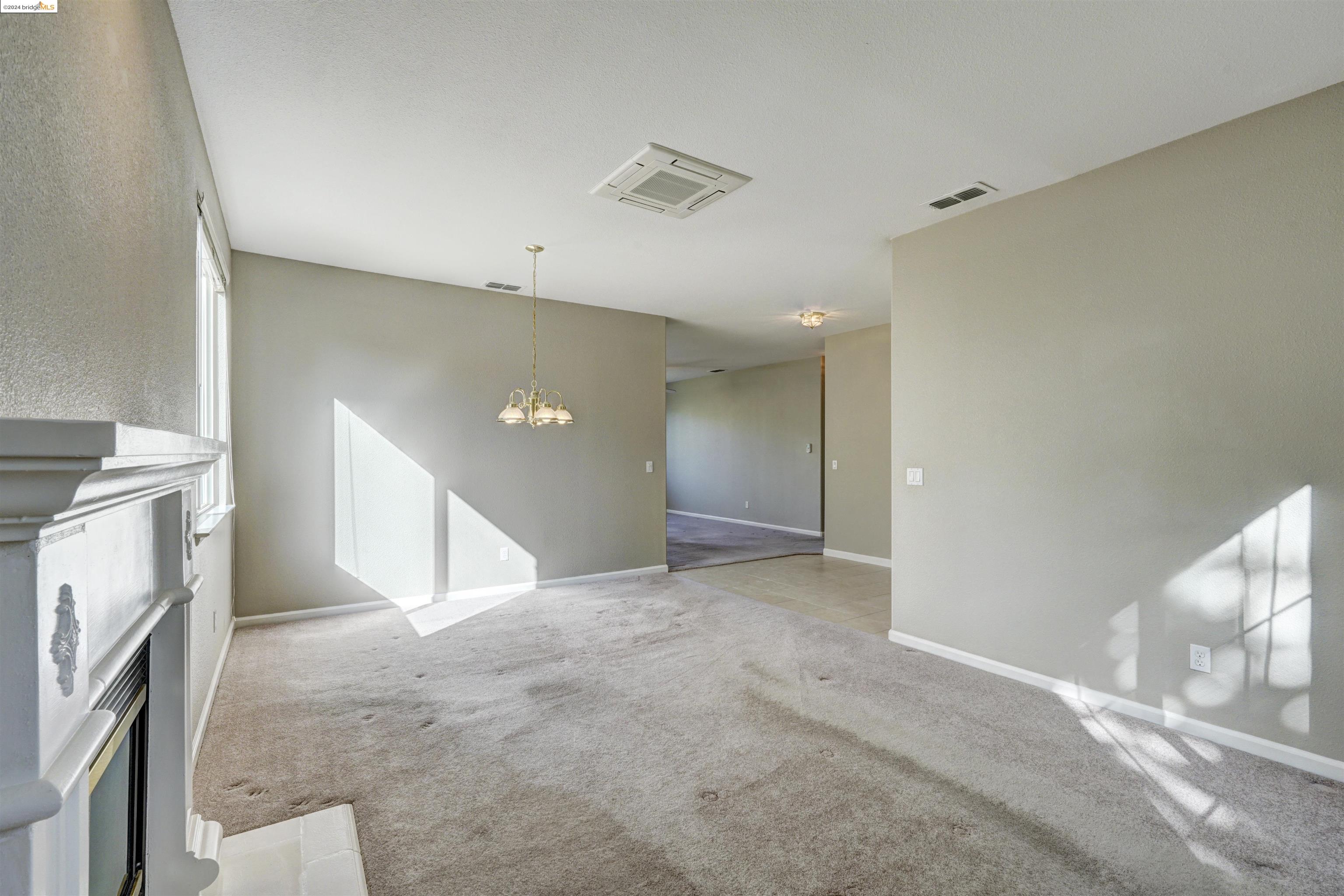 670 Turnberry Ter