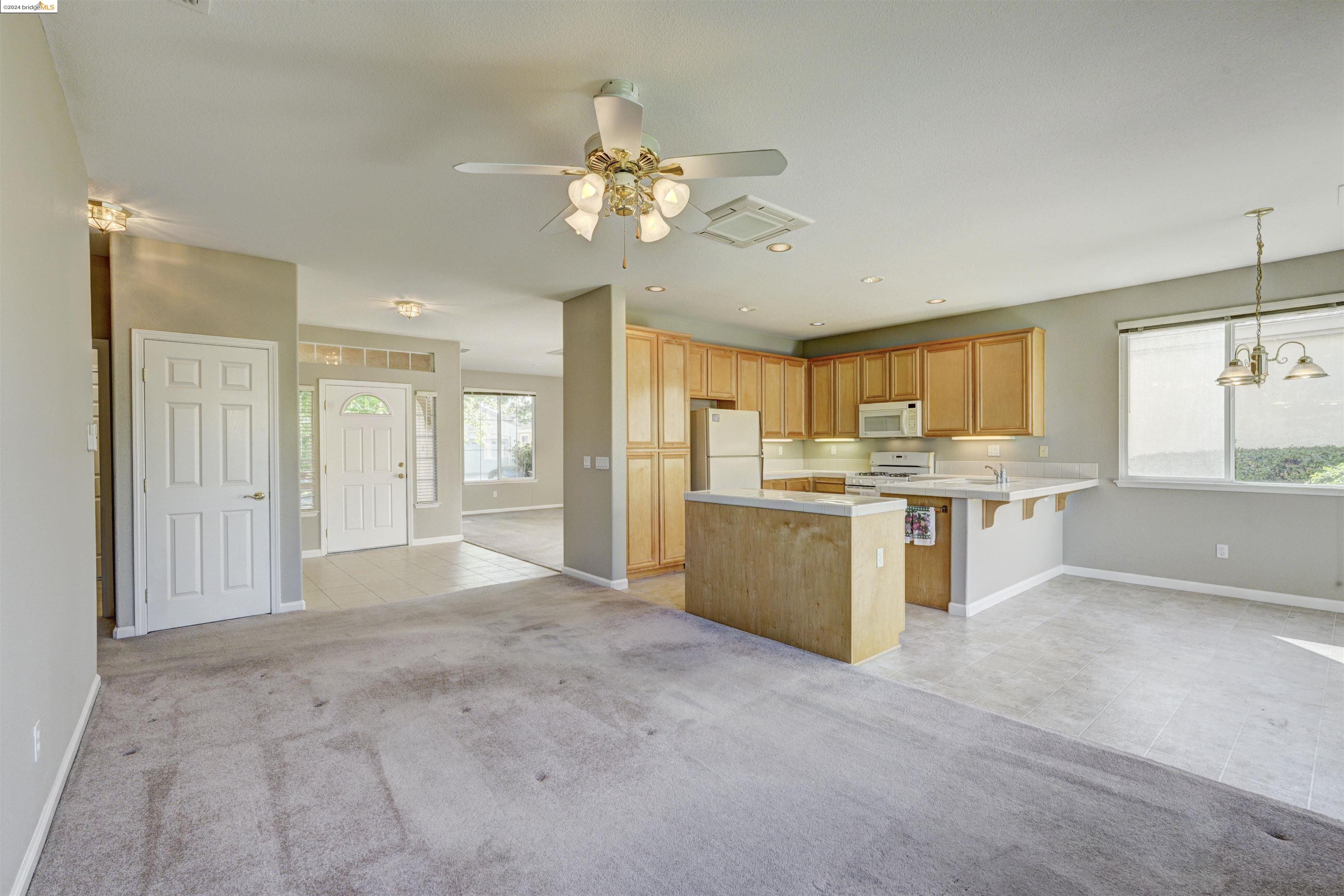 670 Turnberry Ter