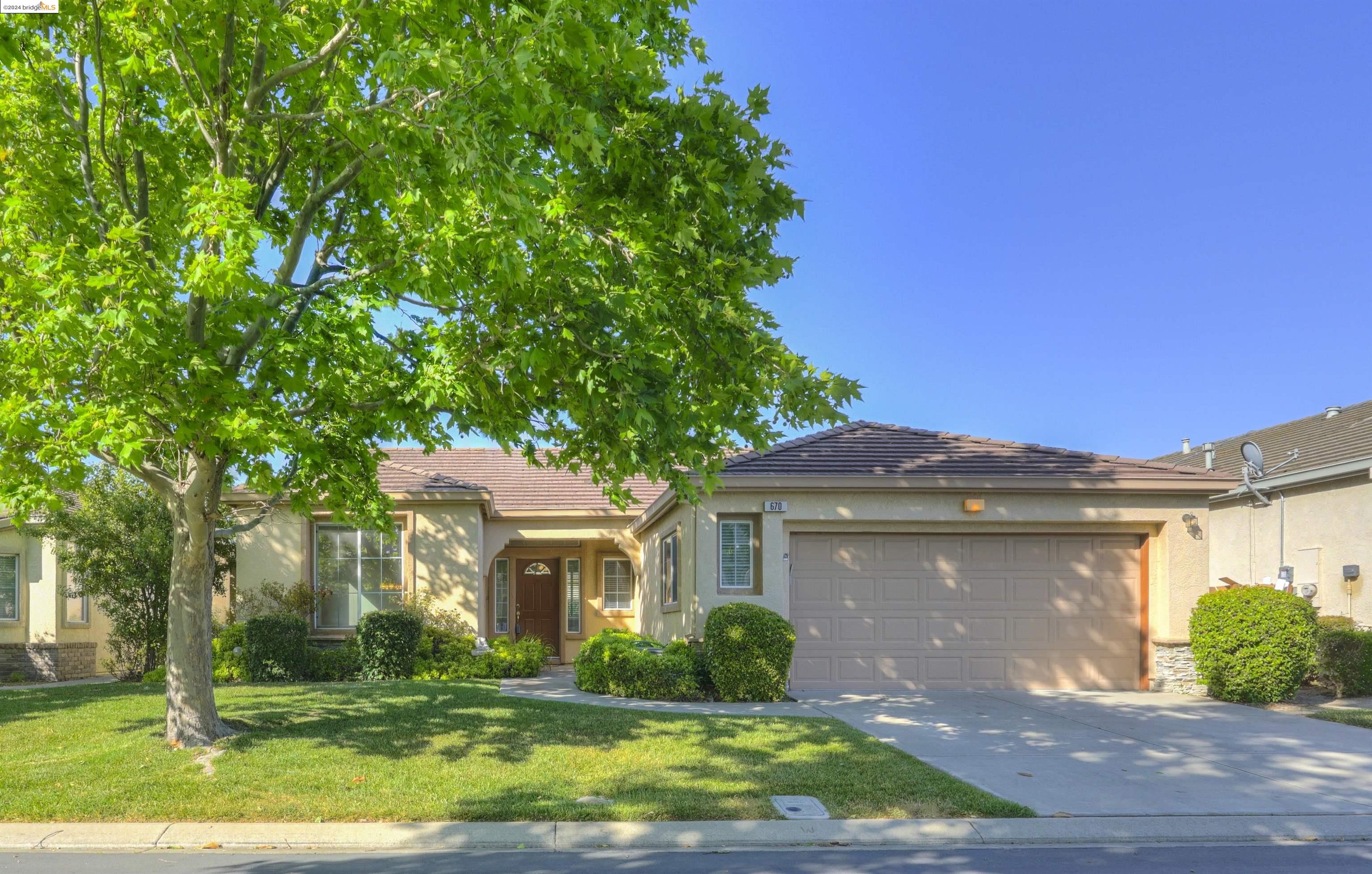 670 Turnberry Ter