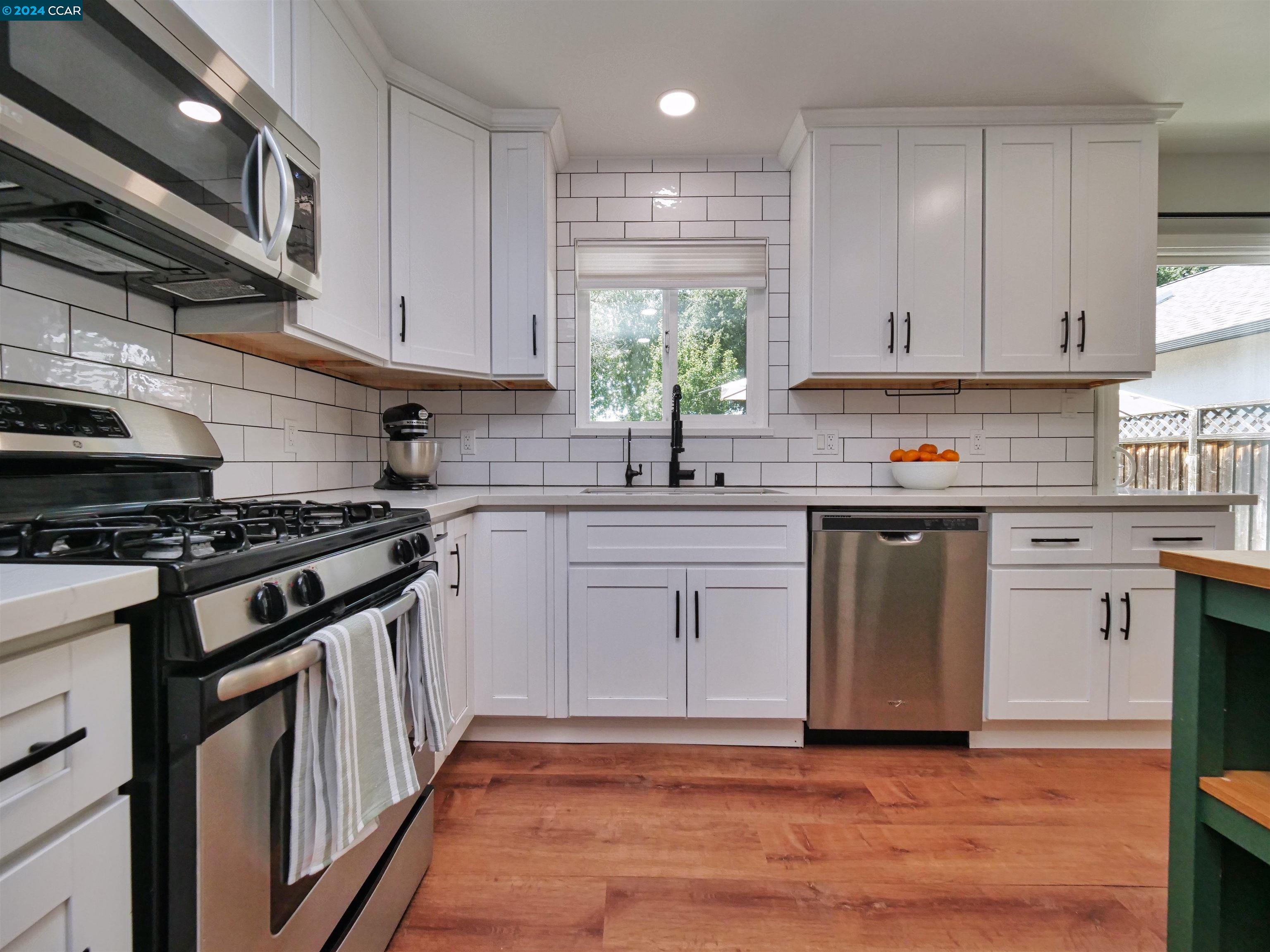 1211 Brookview Drive