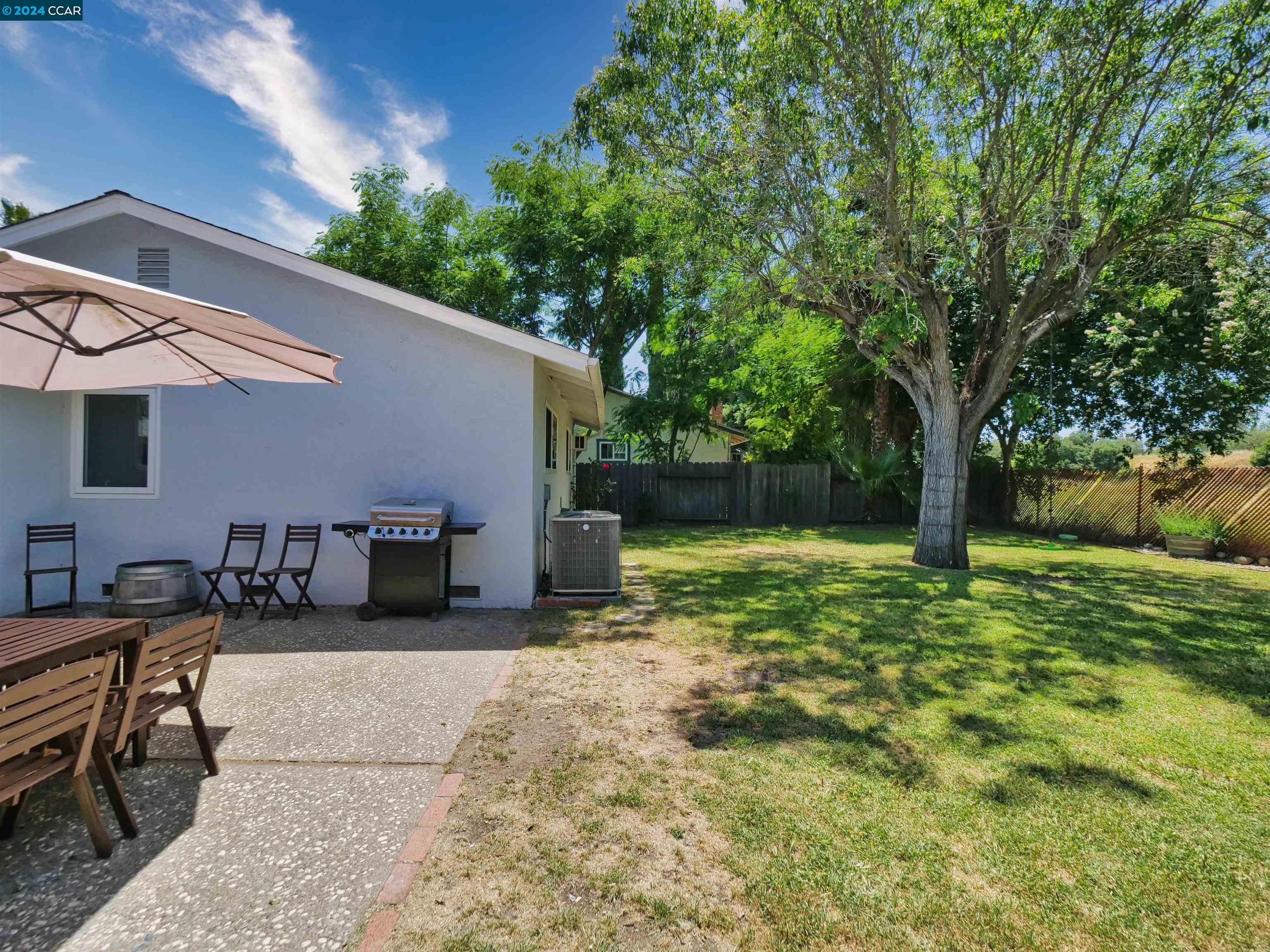 1211 Brookview Drive