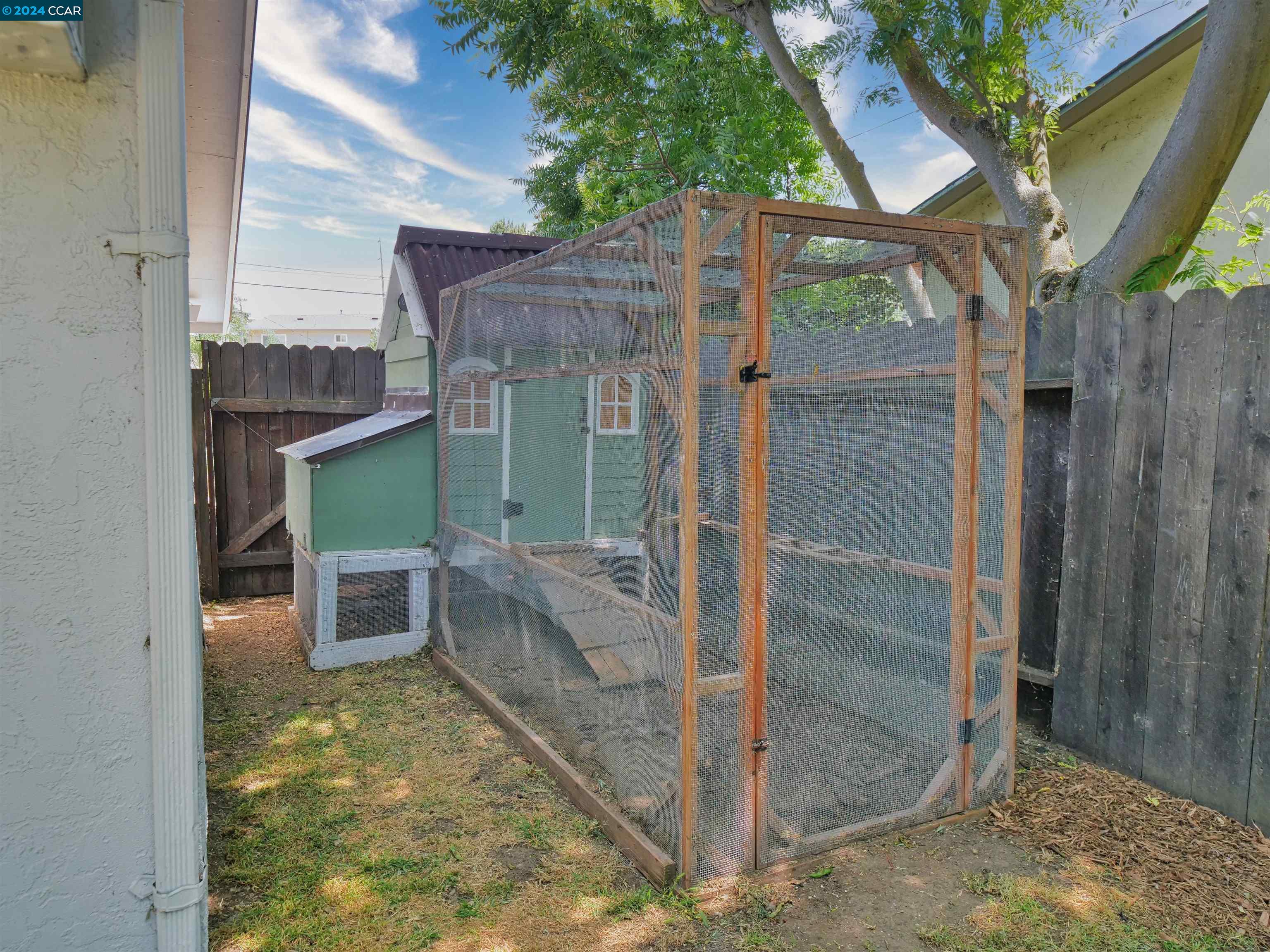 1211 Brookview Drive