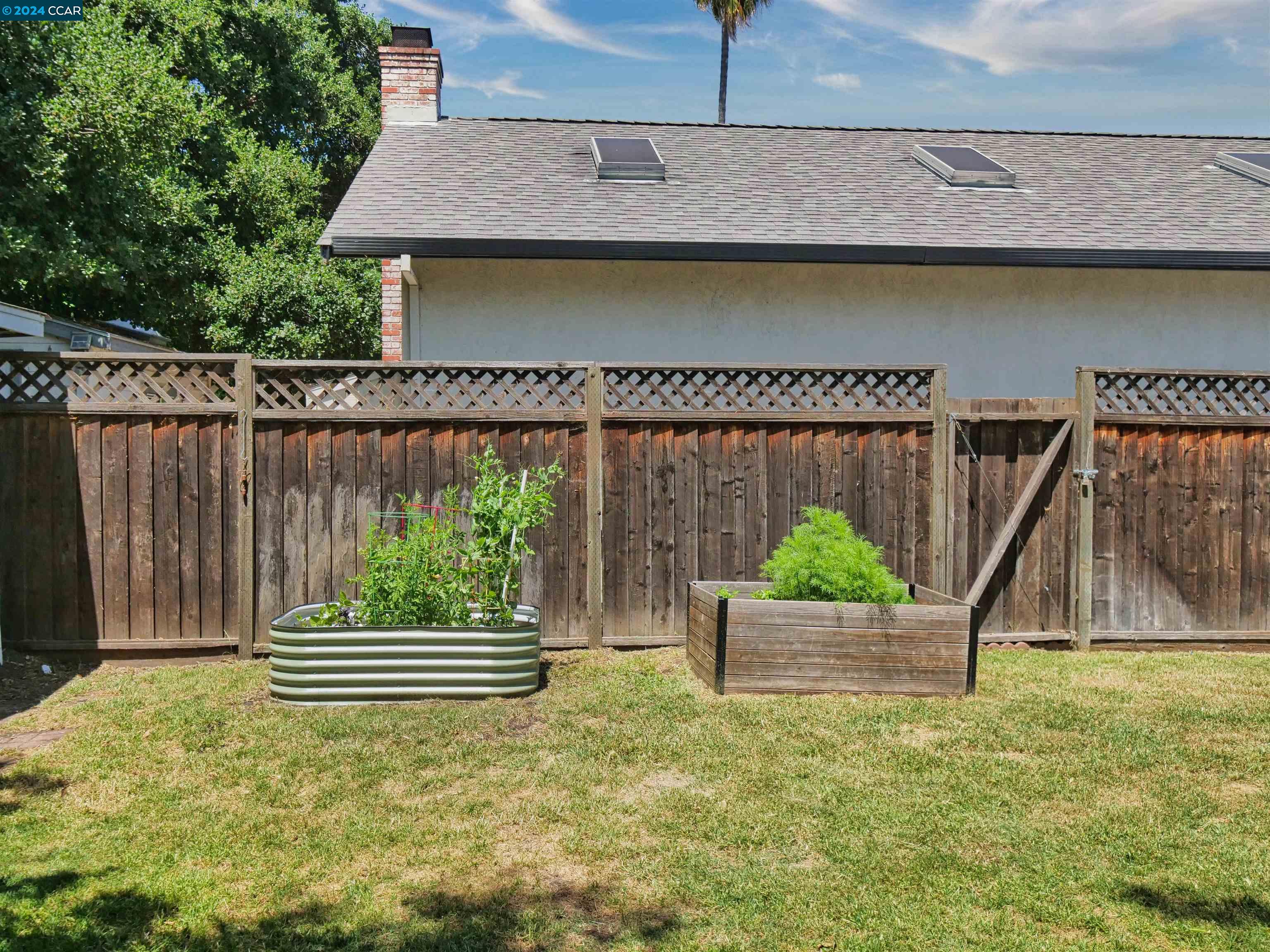 1211 Brookview Drive