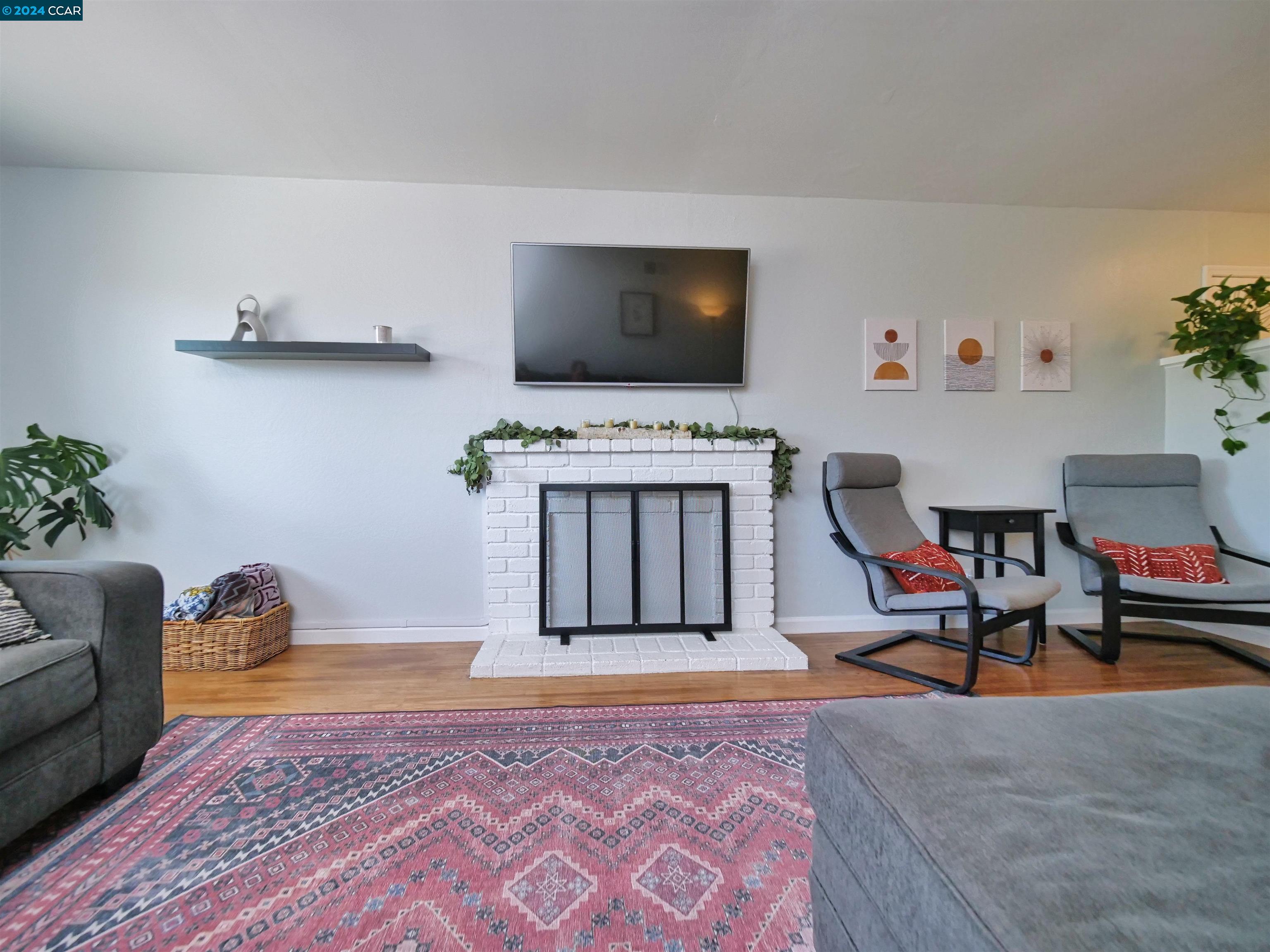 1211 Brookview Drive