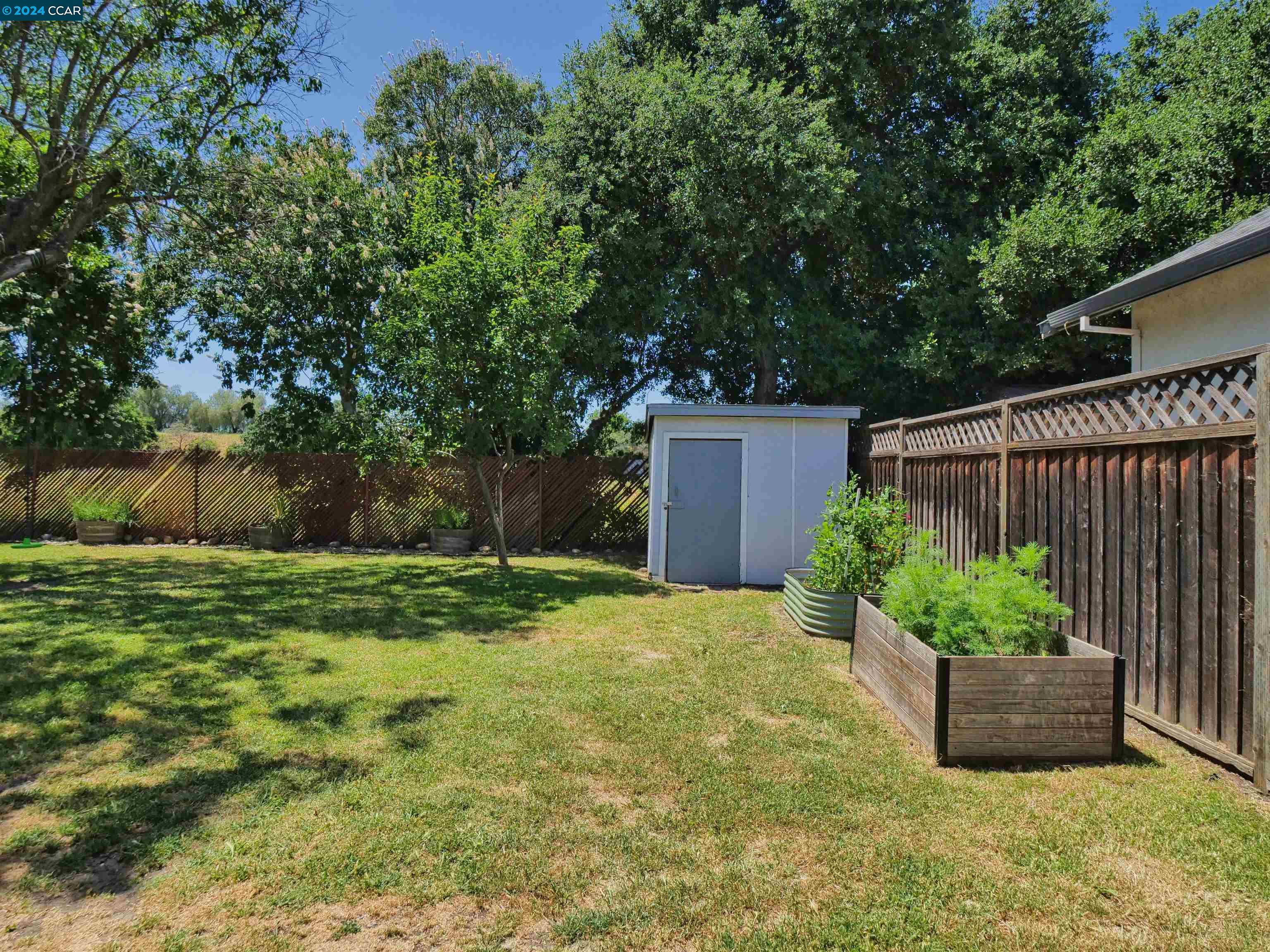 1211 Brookview Drive