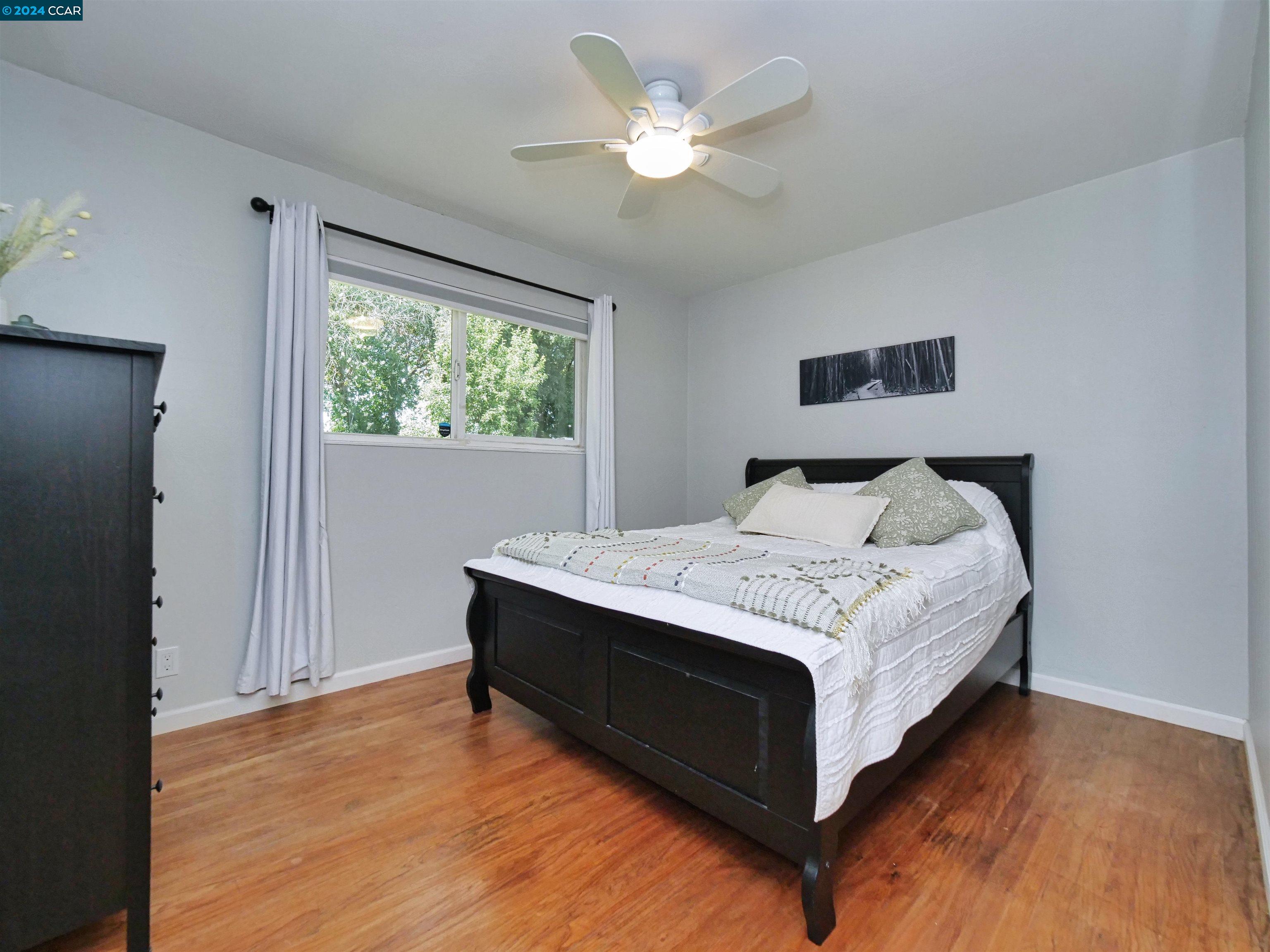 1211 Brookview Drive