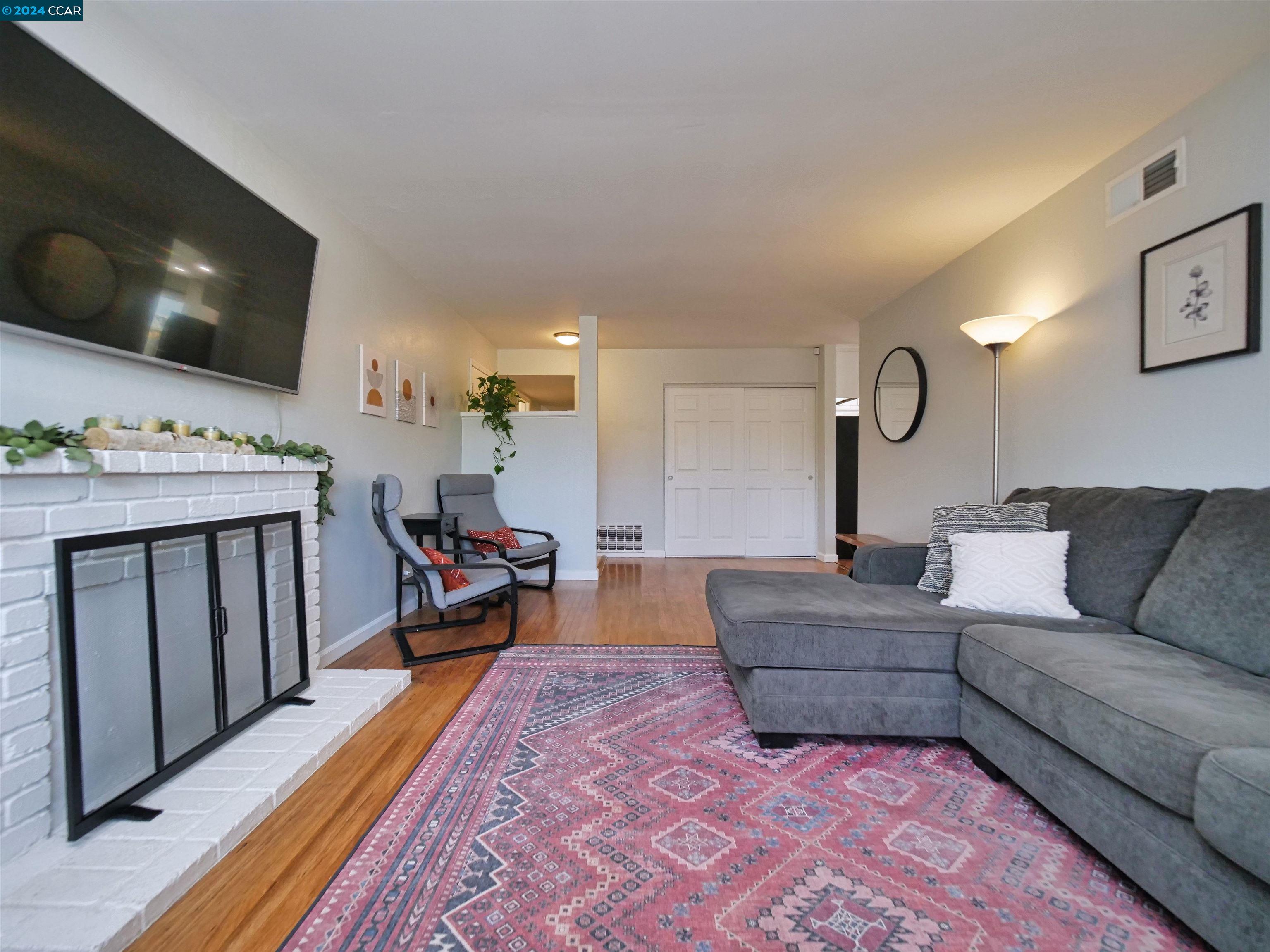 1211 Brookview Drive