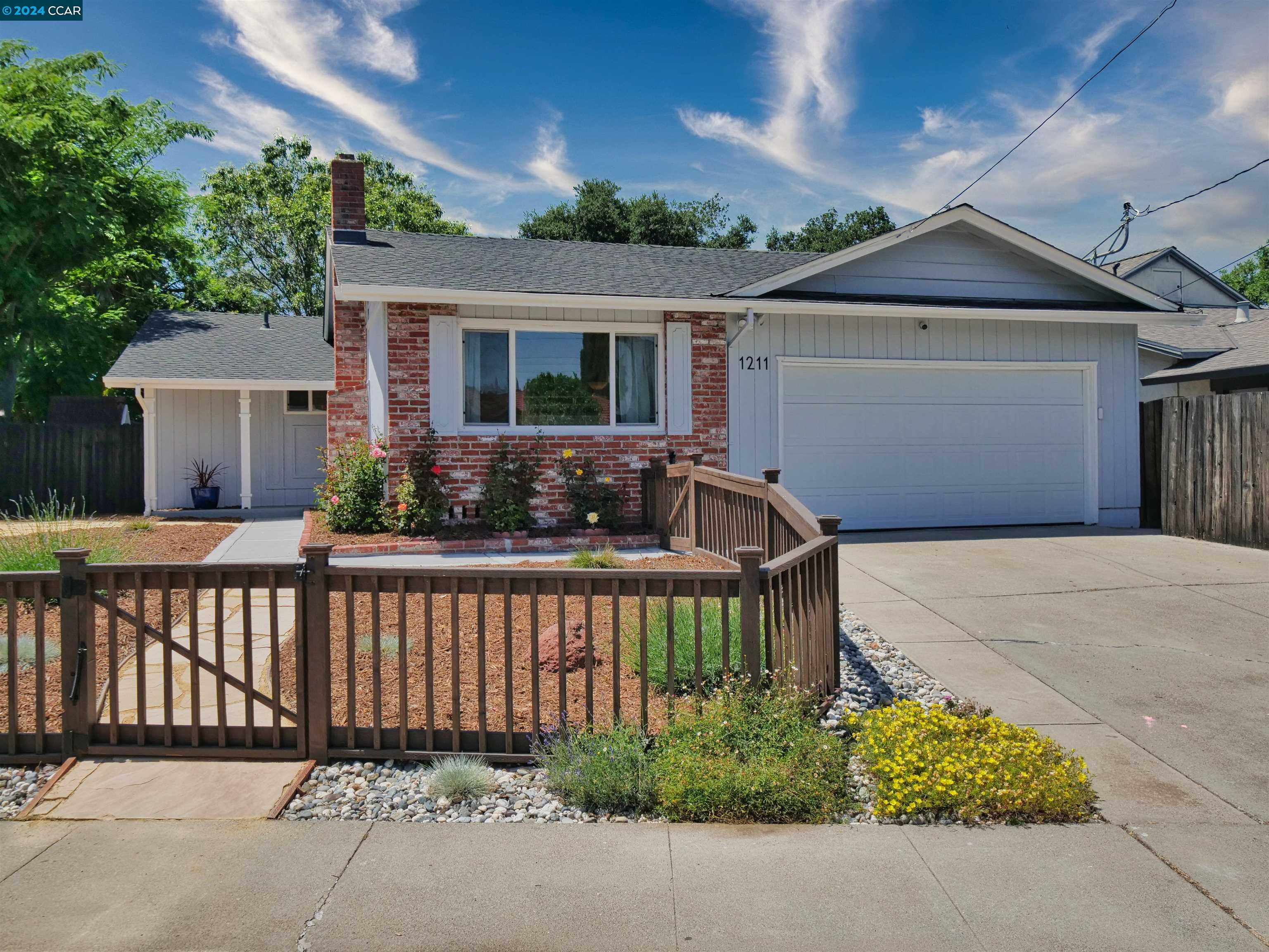 1211 Brookview Drive