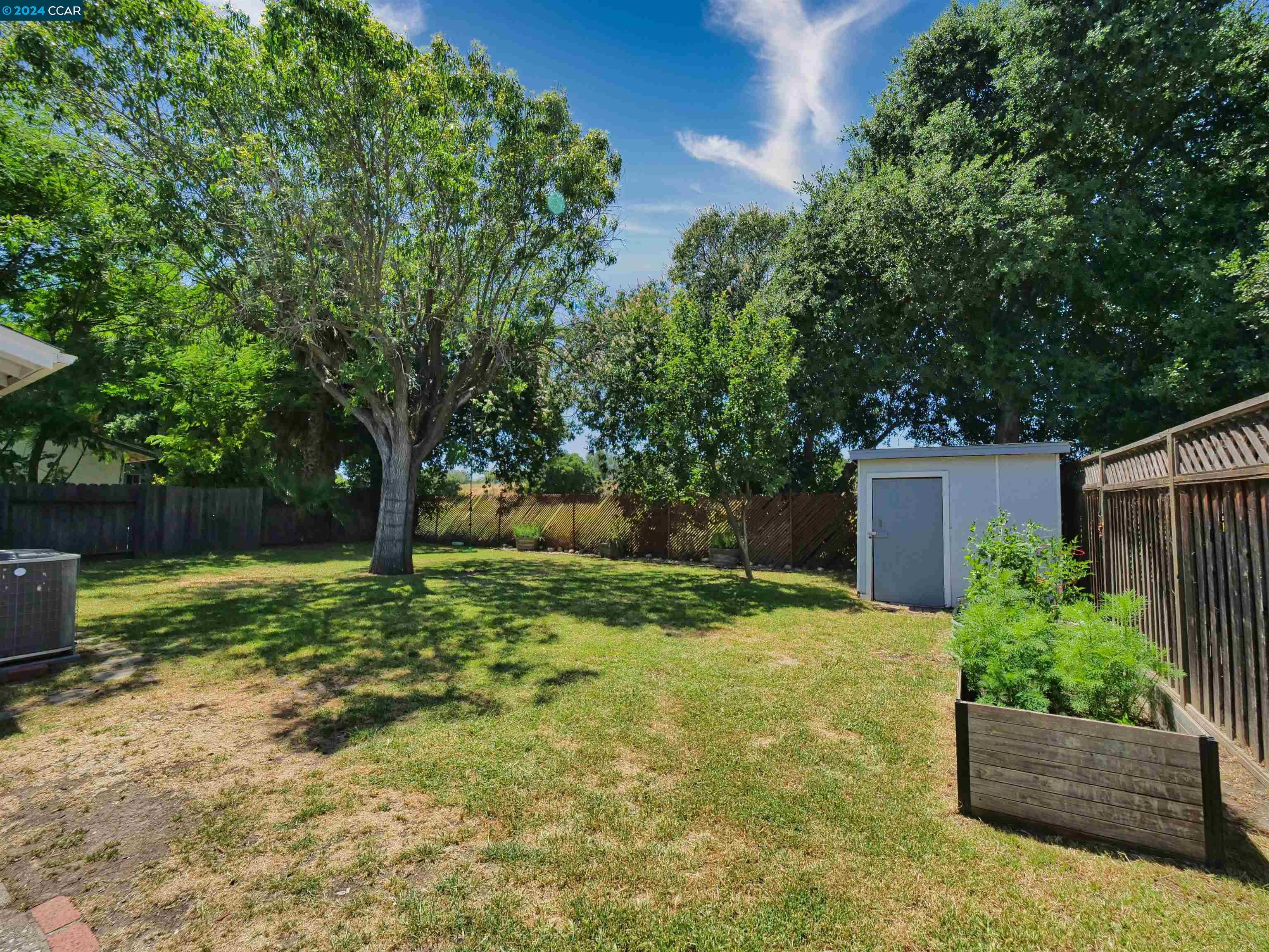 1211 Brookview Drive