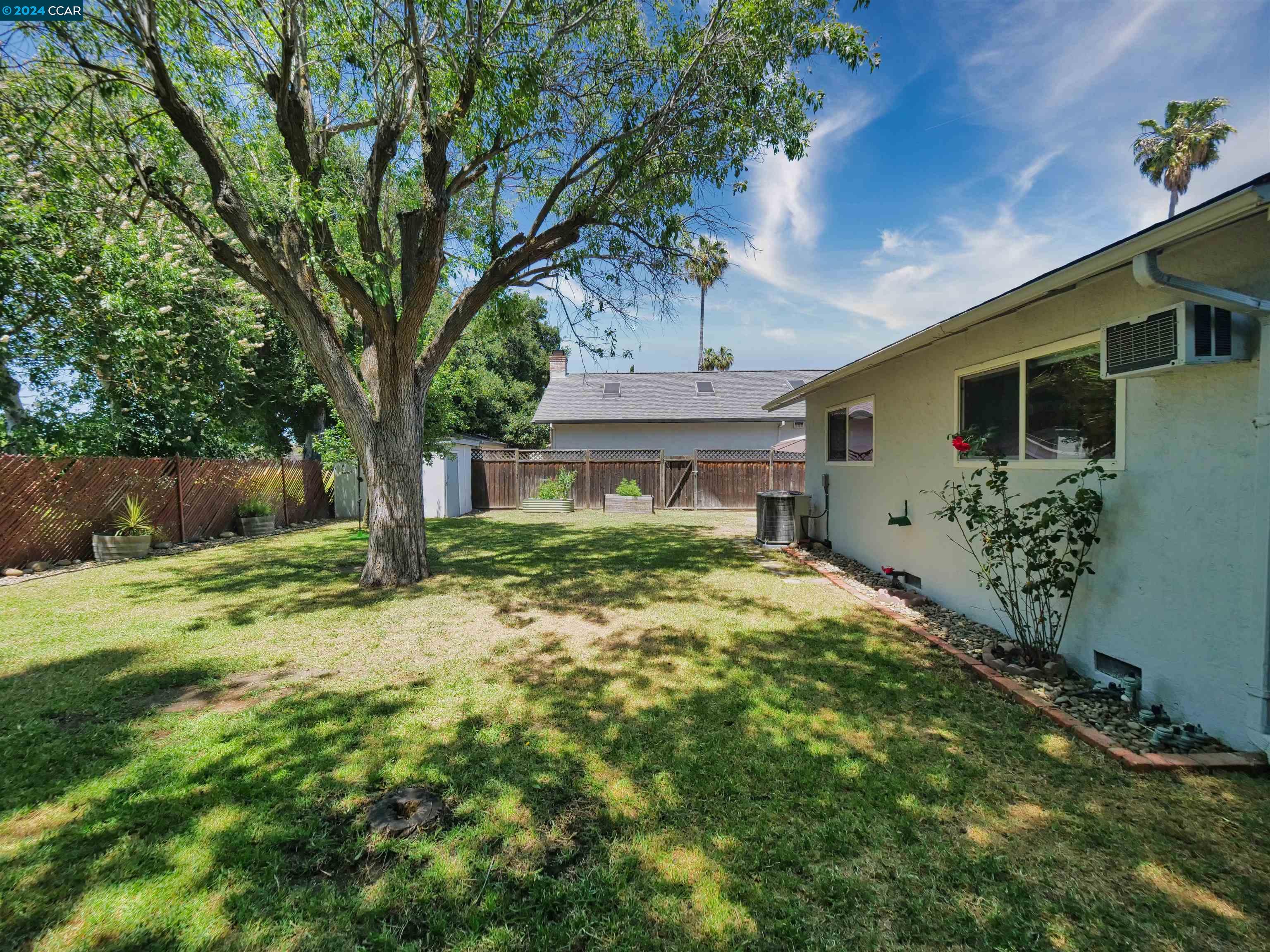 1211 Brookview Drive