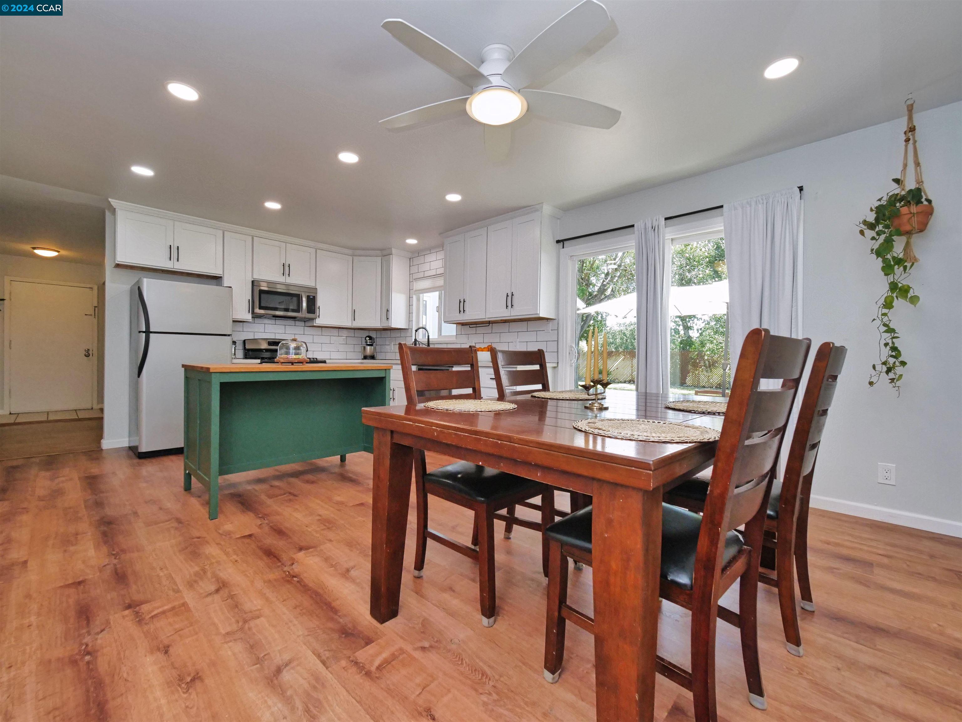 1211 Brookview Drive