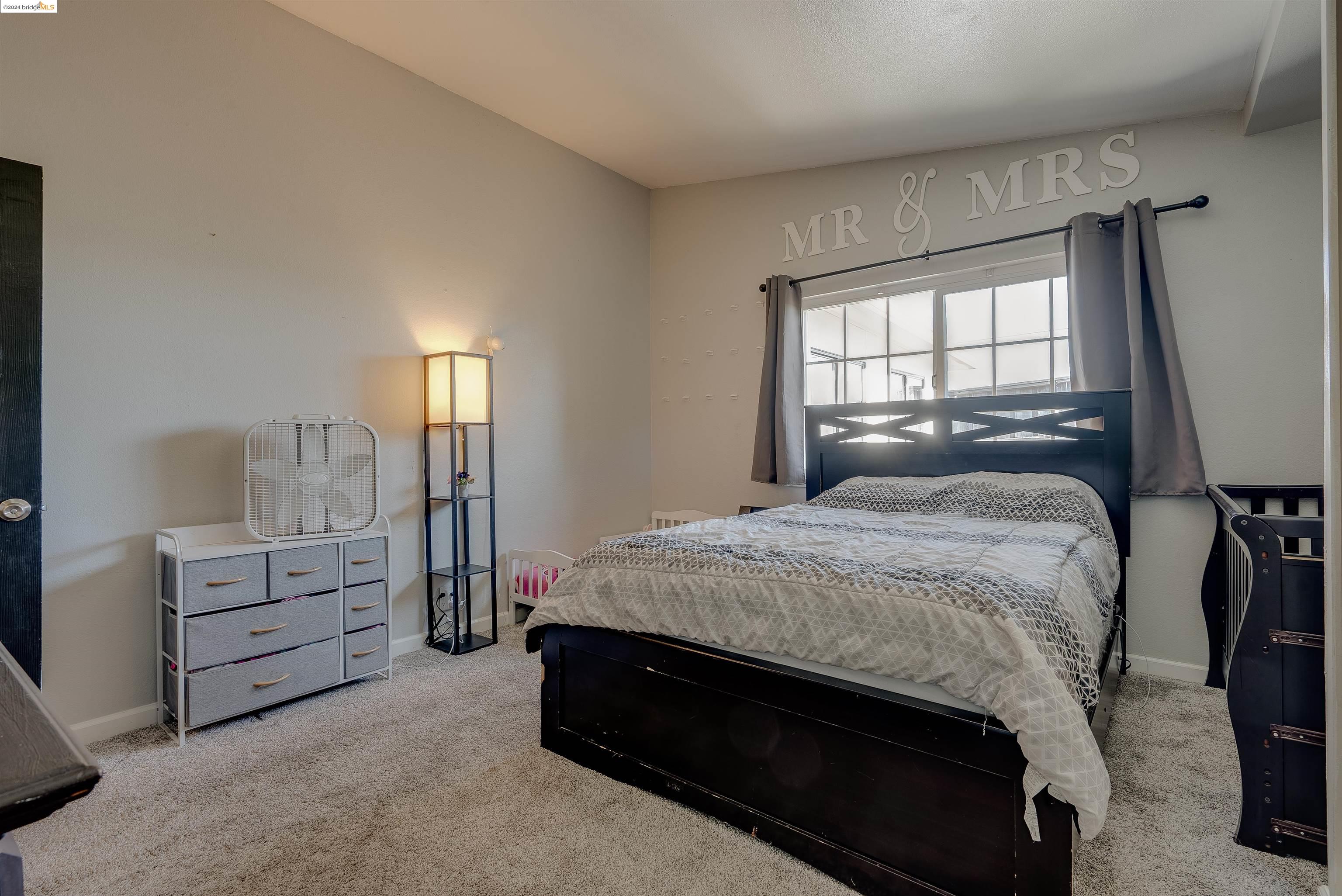 390 Hazelnut Ln