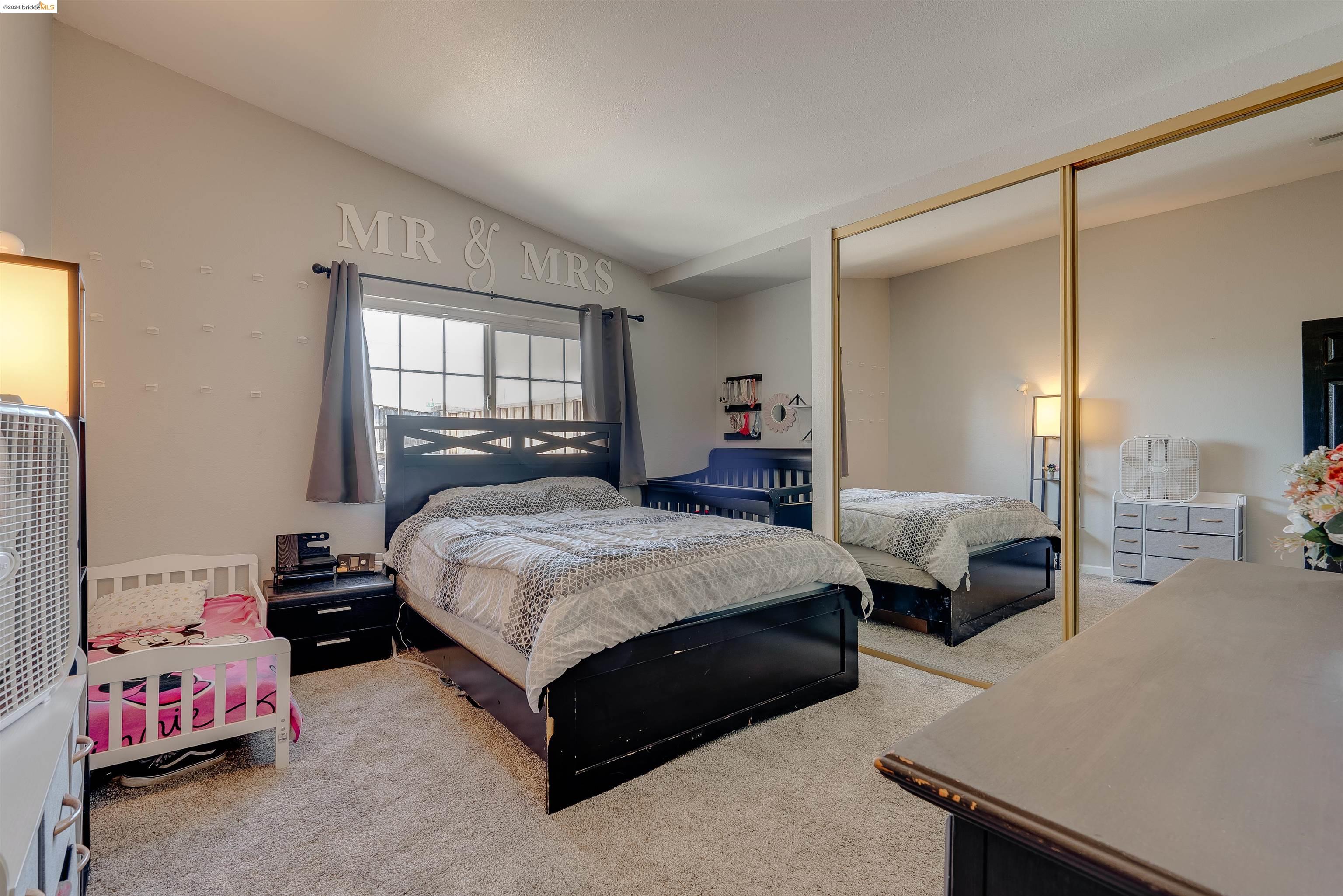 390 Hazelnut Ln