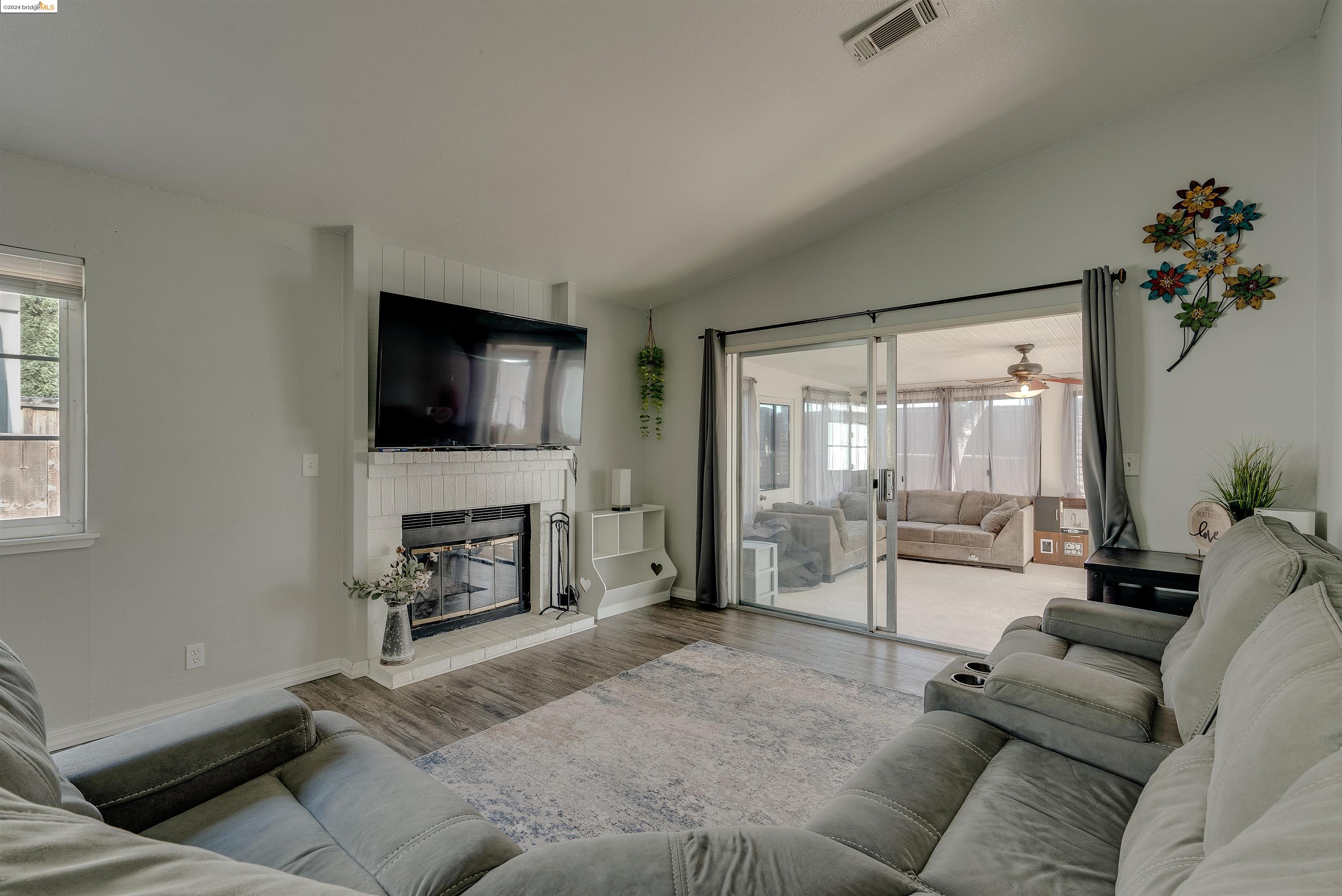 390 Hazelnut Ln