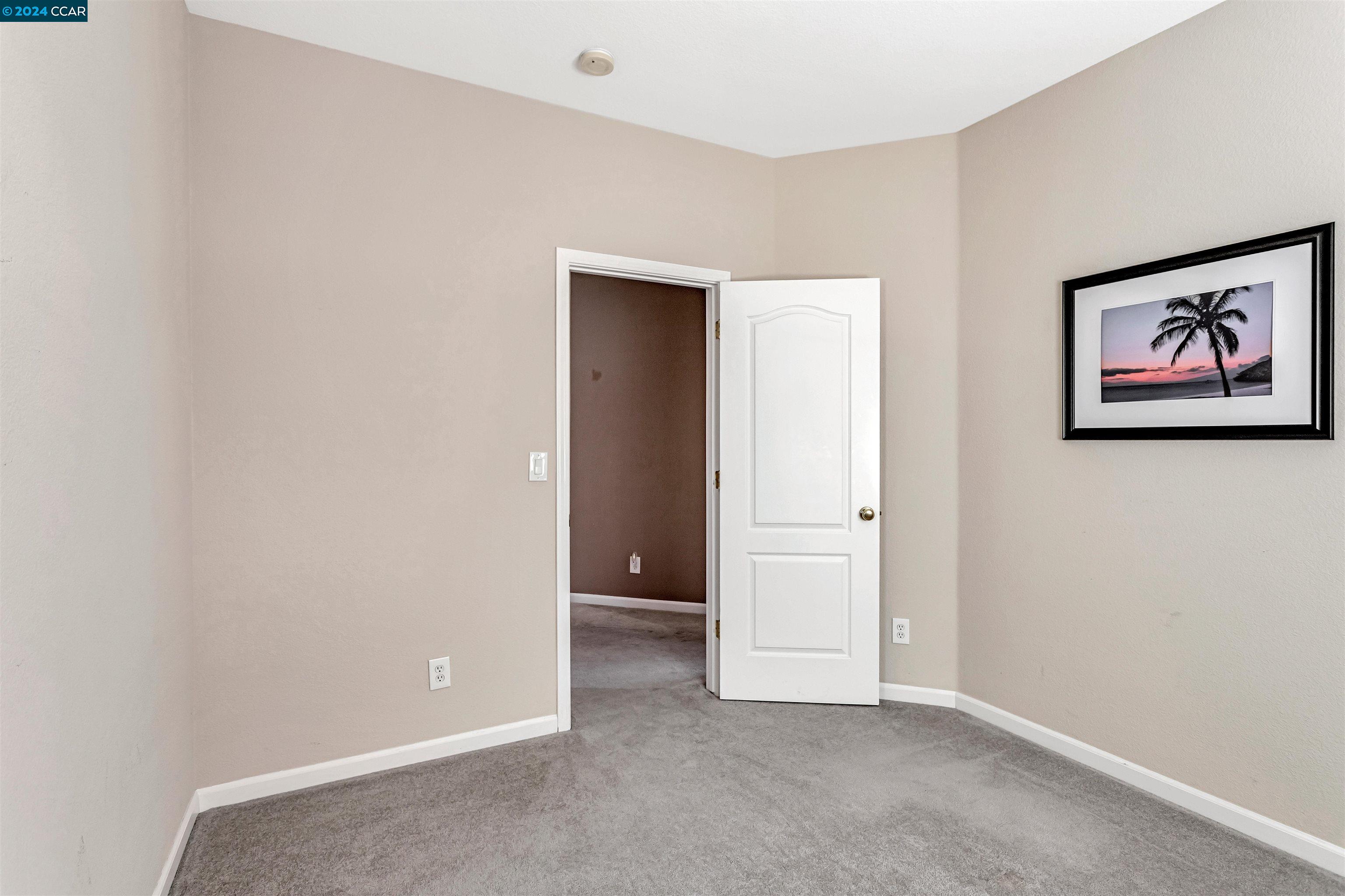 2385 Fieldgate Dr
