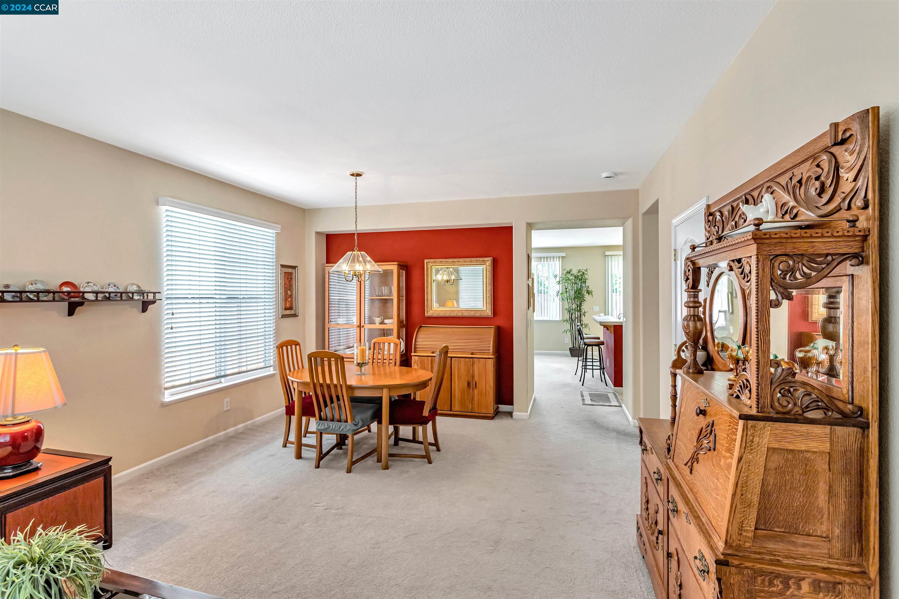 2385 Fieldgate Dr