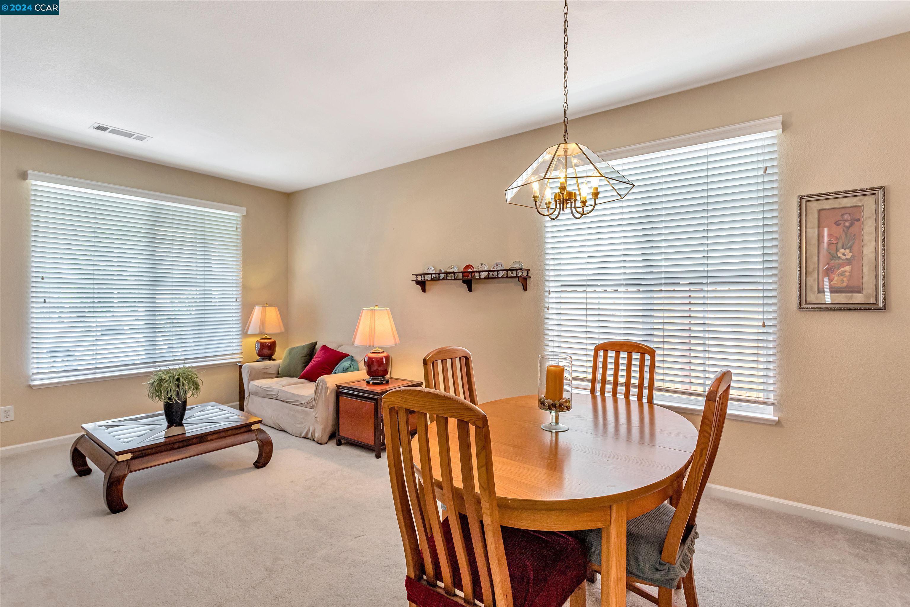 2385 Fieldgate Dr