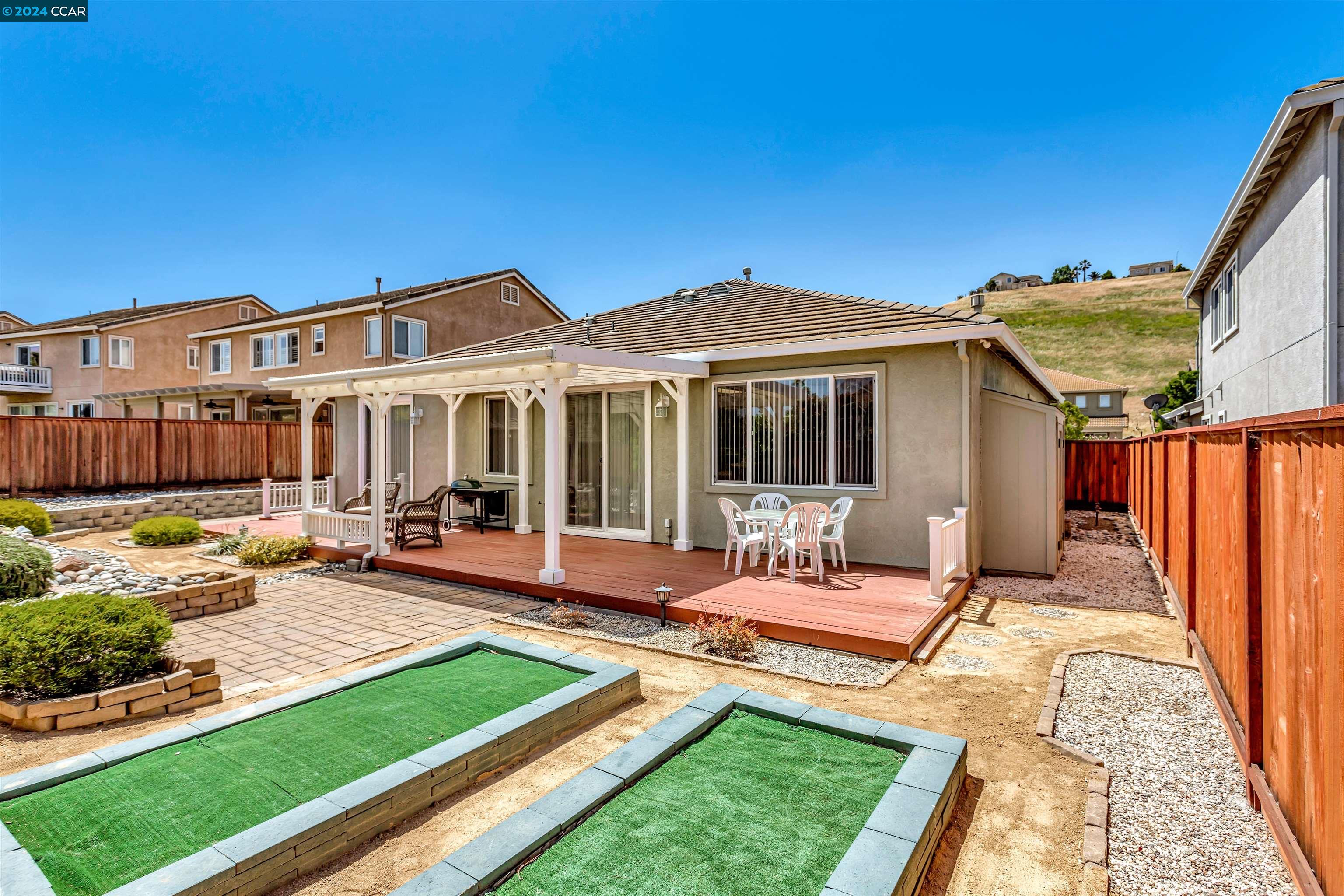 2385 Fieldgate Dr