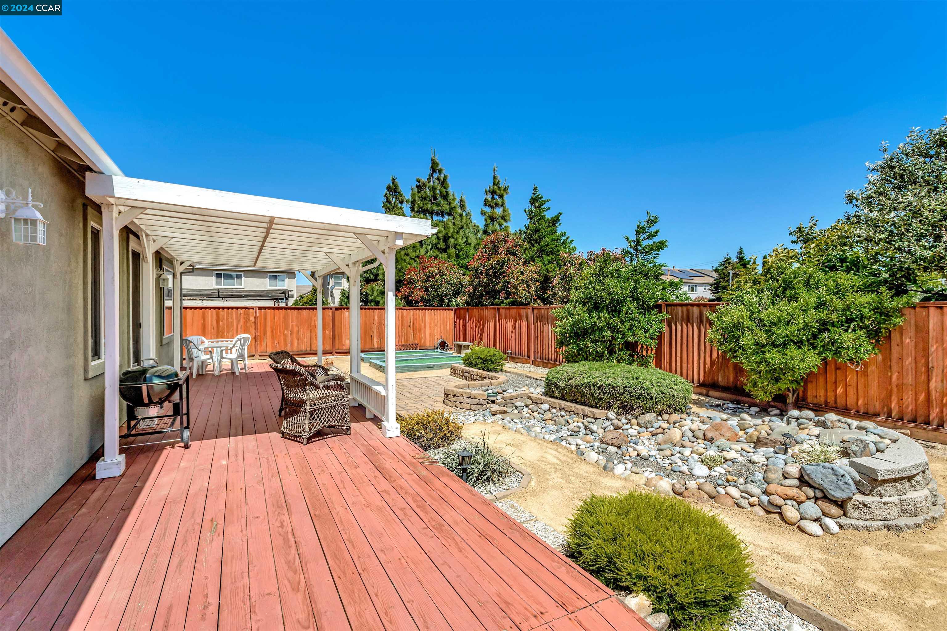 2385 Fieldgate Dr