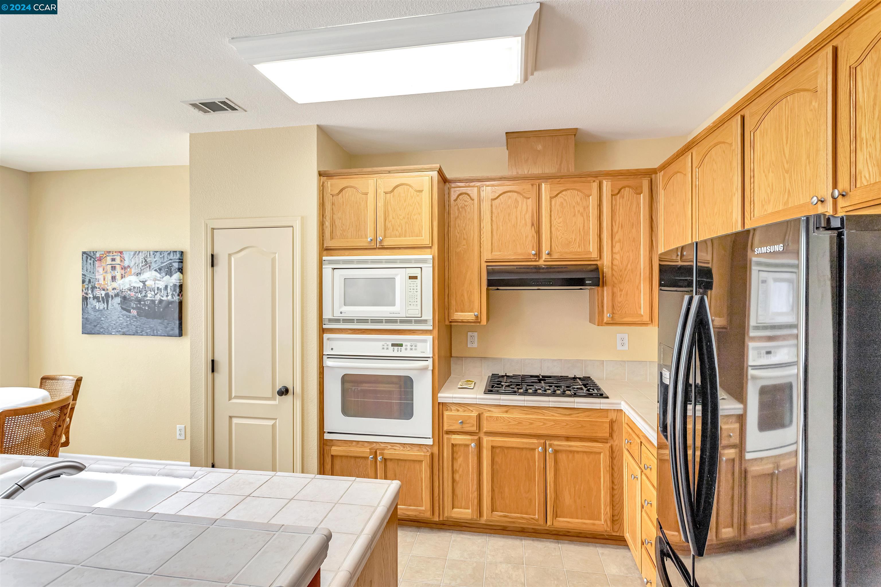 2385 Fieldgate Dr