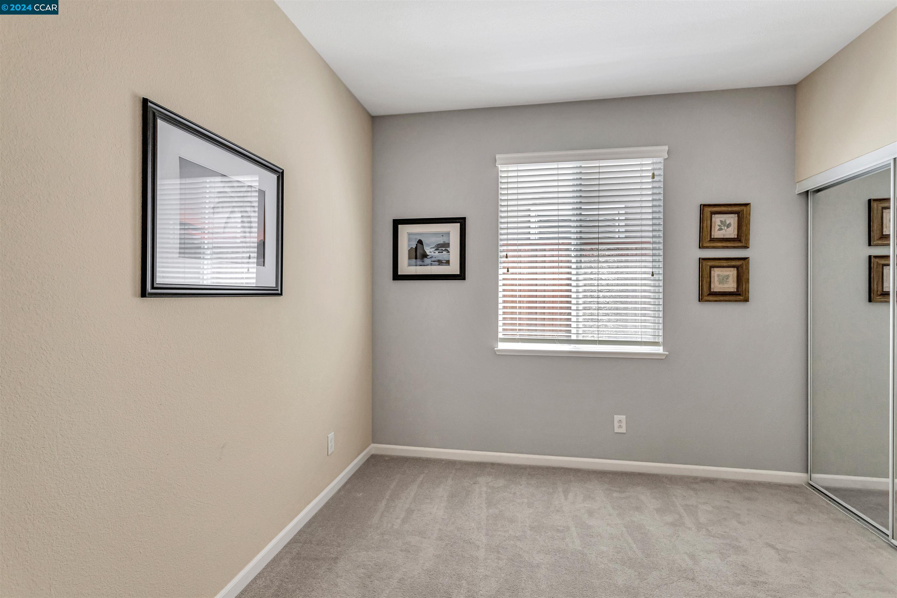 2385 Fieldgate Dr