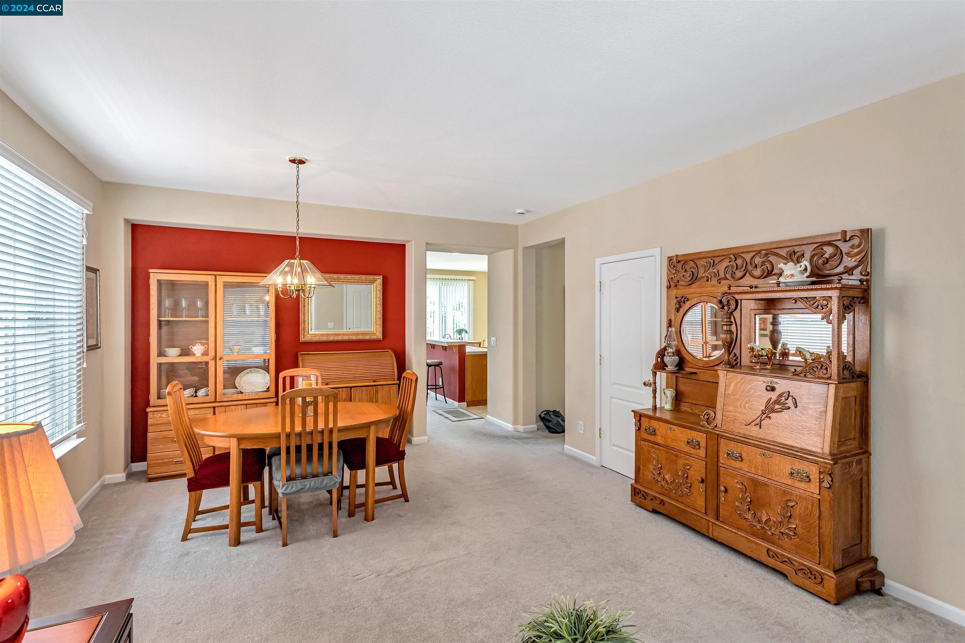 2385 Fieldgate Dr
