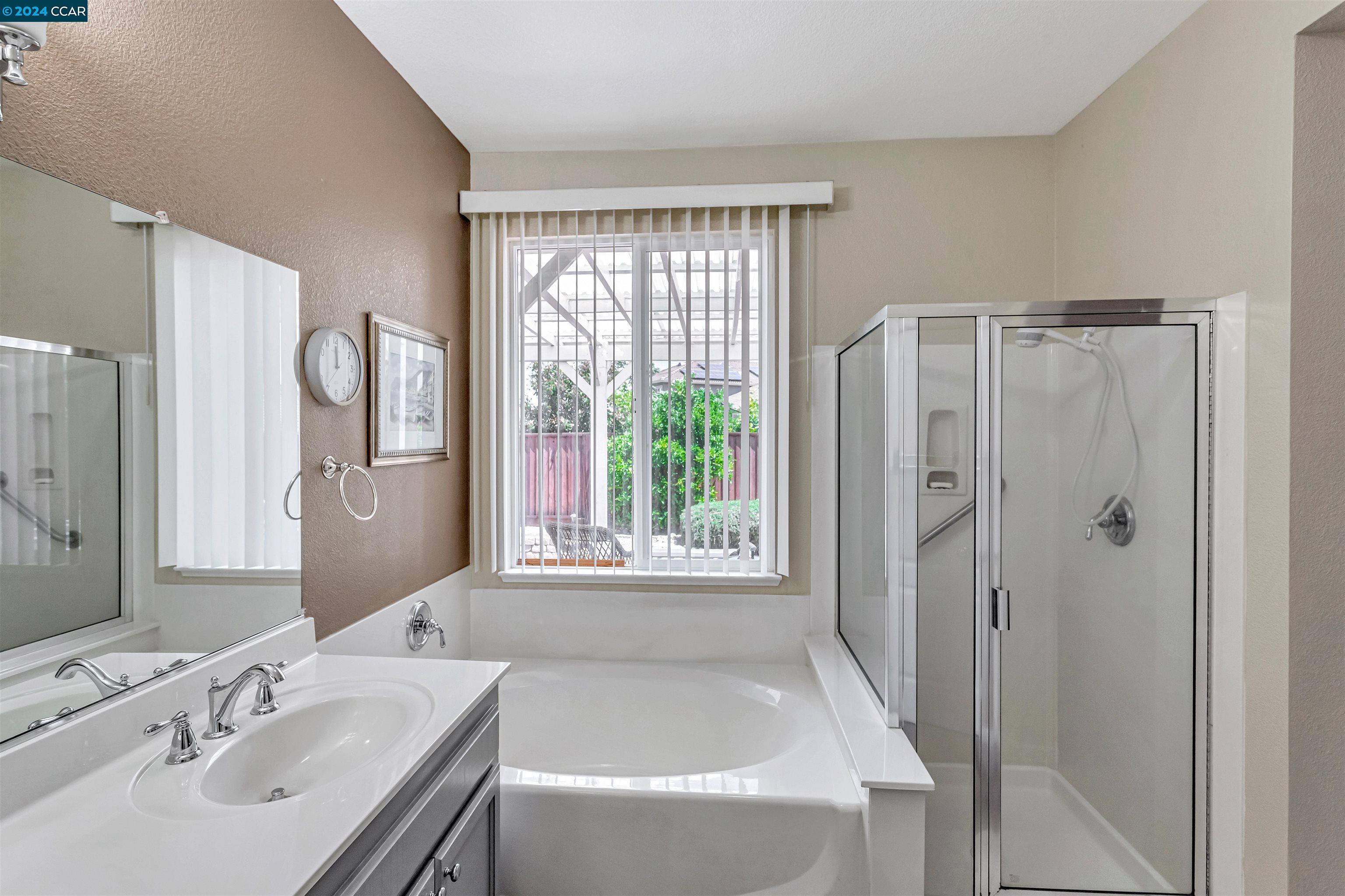 2385 Fieldgate Dr