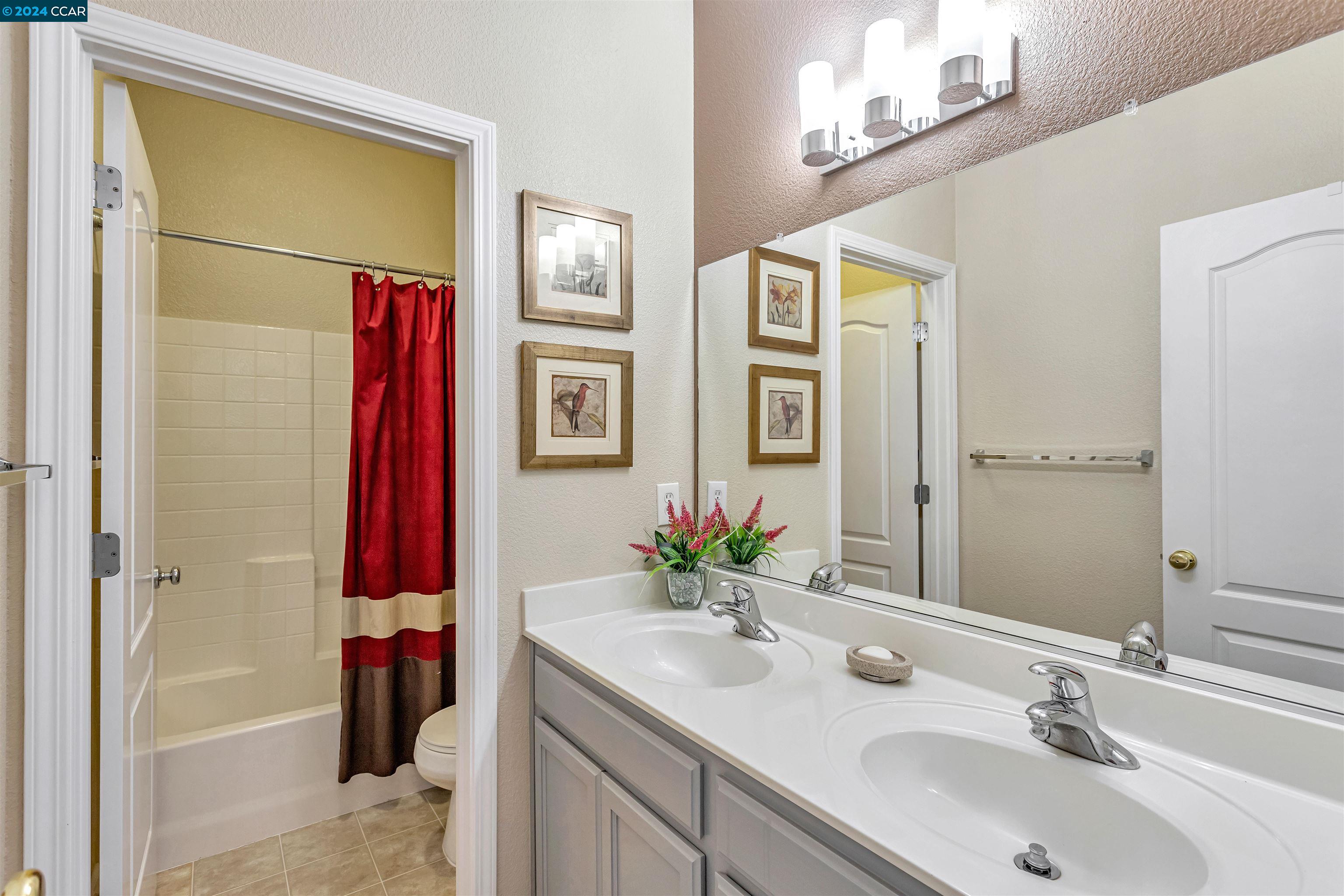 2385 Fieldgate Dr
