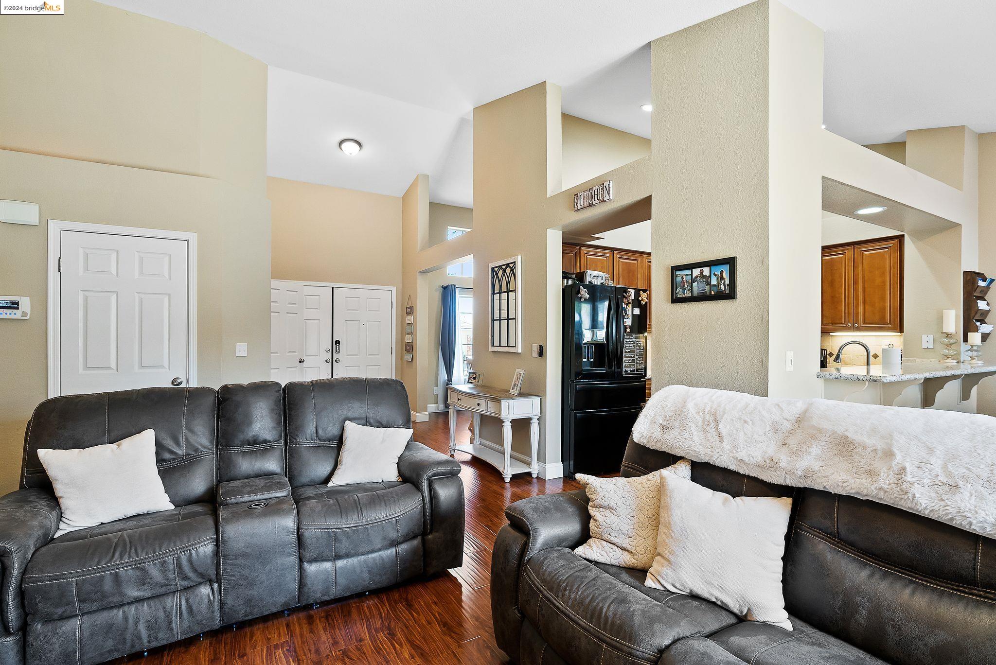 36 Haystack Ct